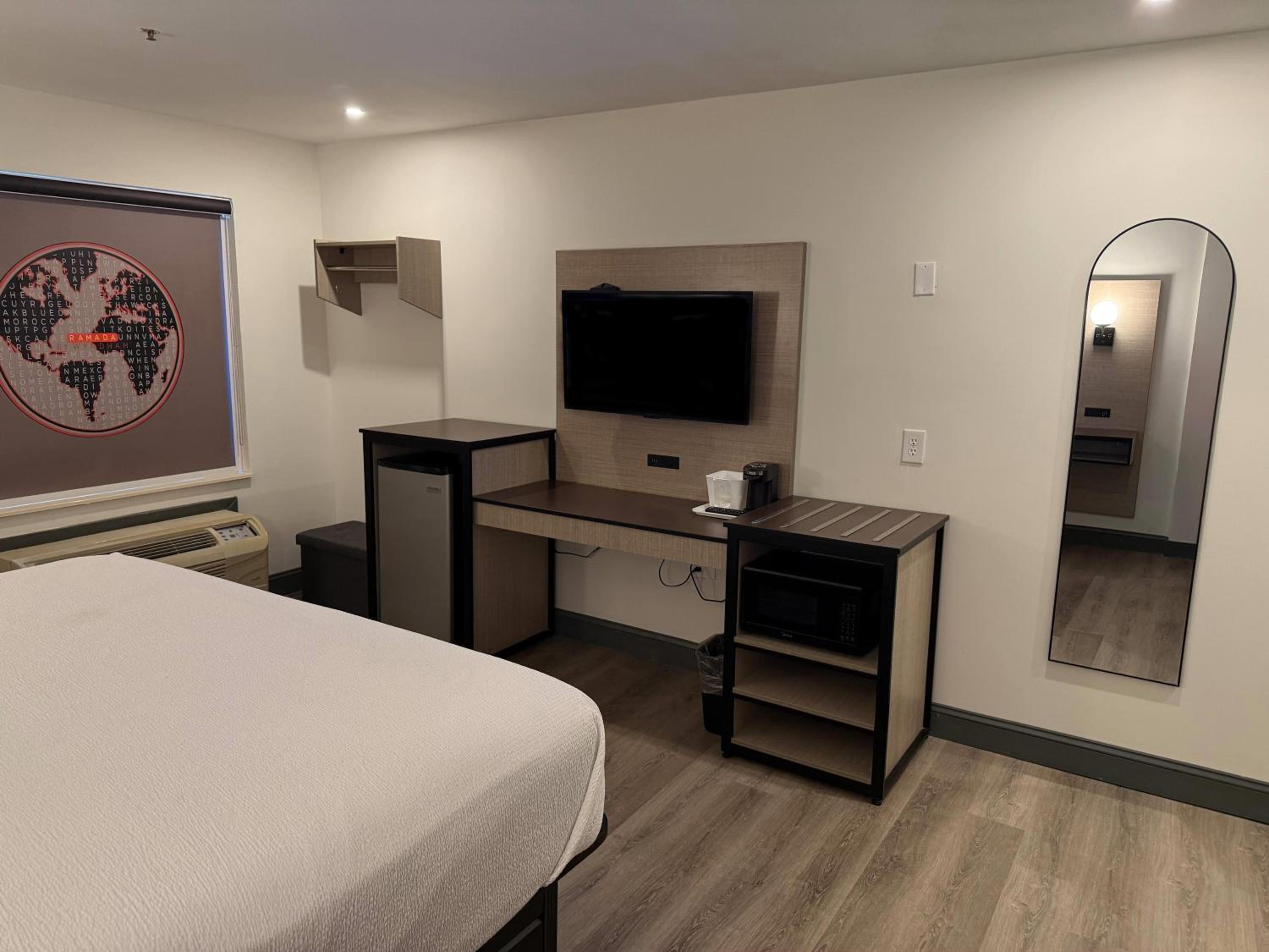 King Room - Non-Smoking