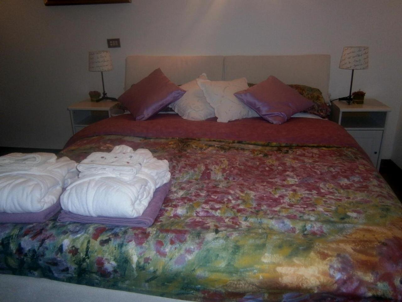 Double Room with Private External Bathroom