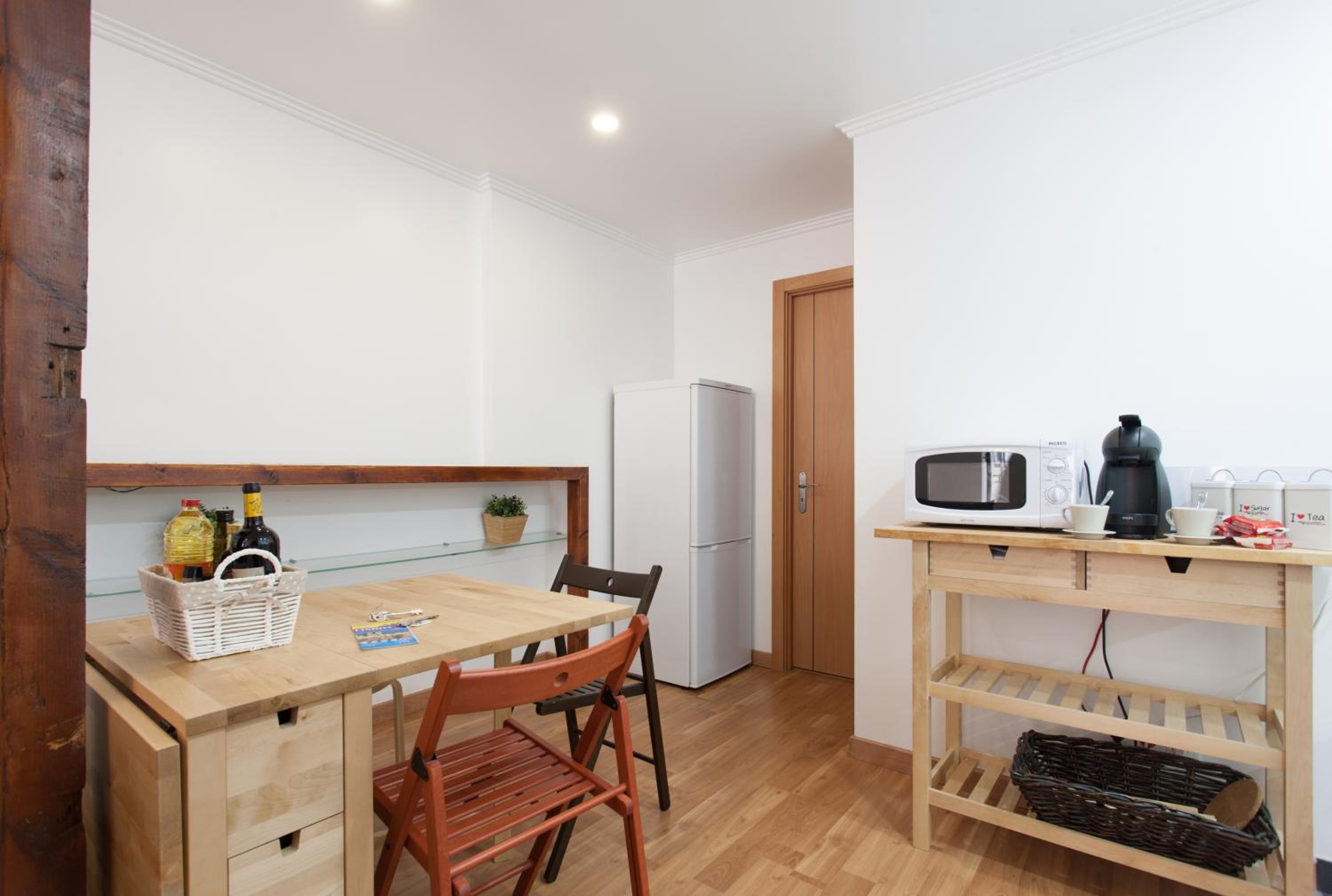 Apartment - Photo 4