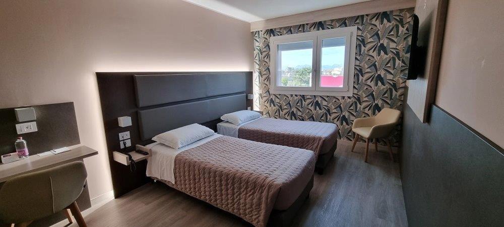 Deluxe Twin Room photo 1