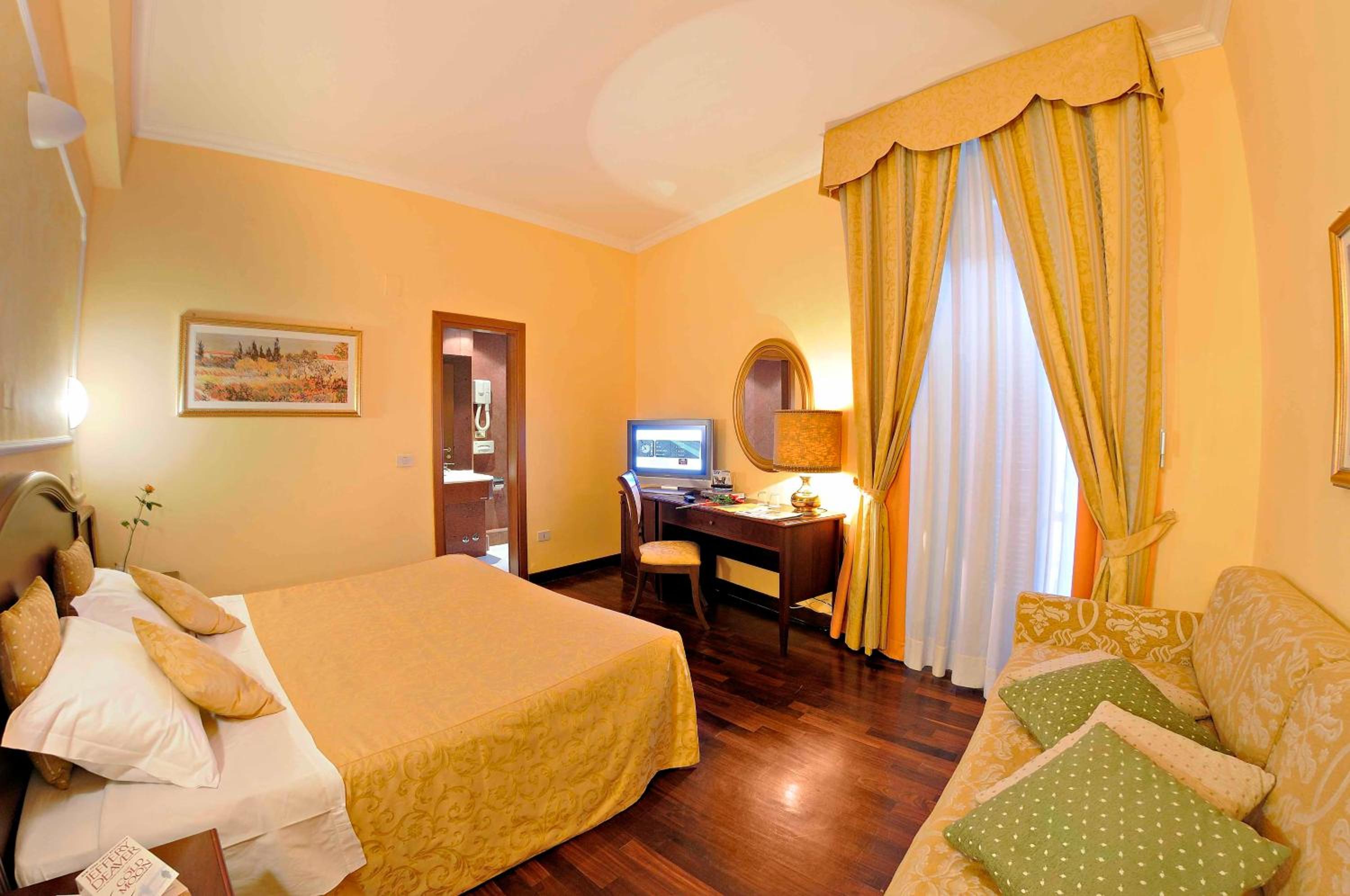 Superior Double Room - Photo 8
