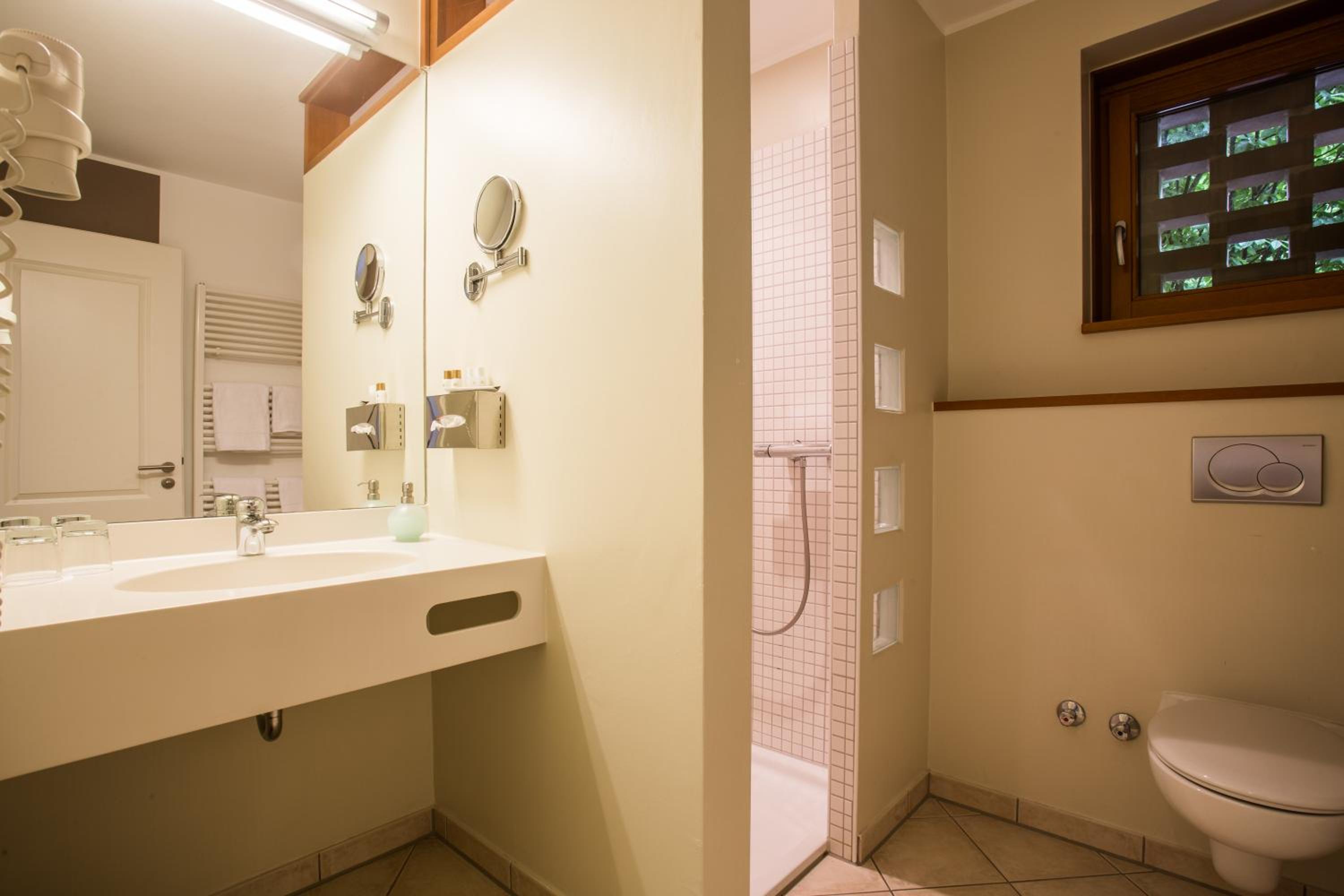 Deluxe Double Room - Photo 5