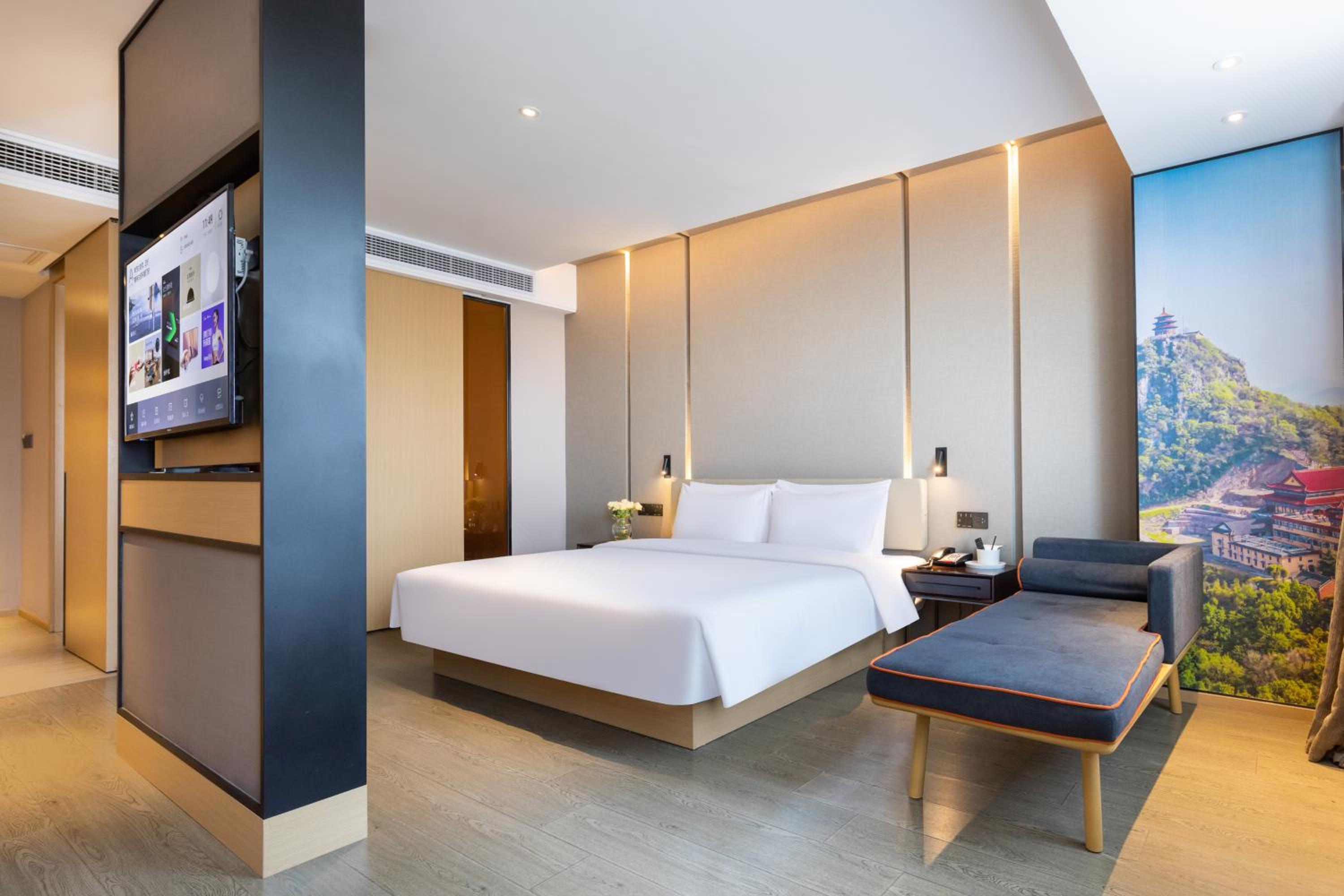 Deluxe Double Room with Bath