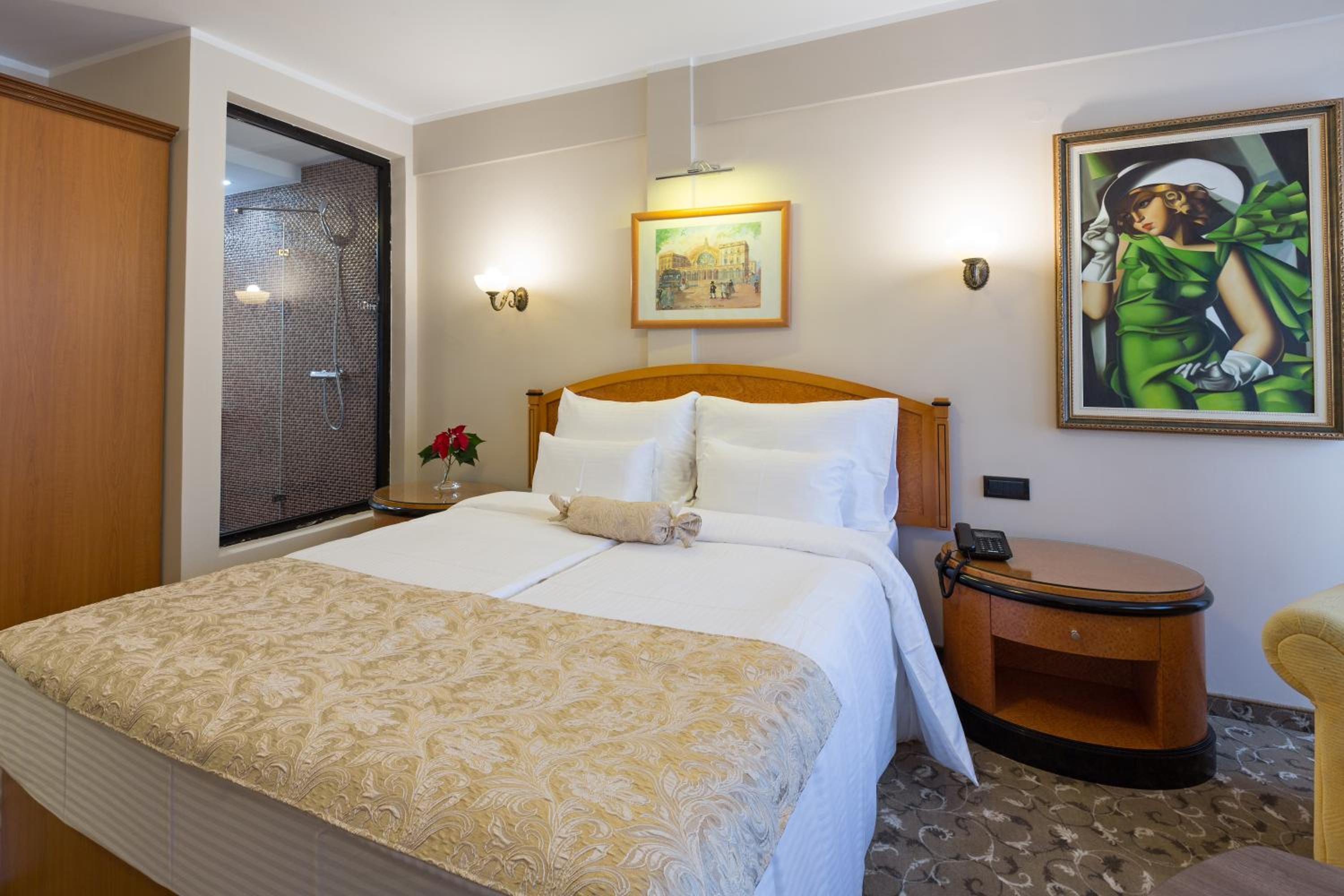 Superior King Room