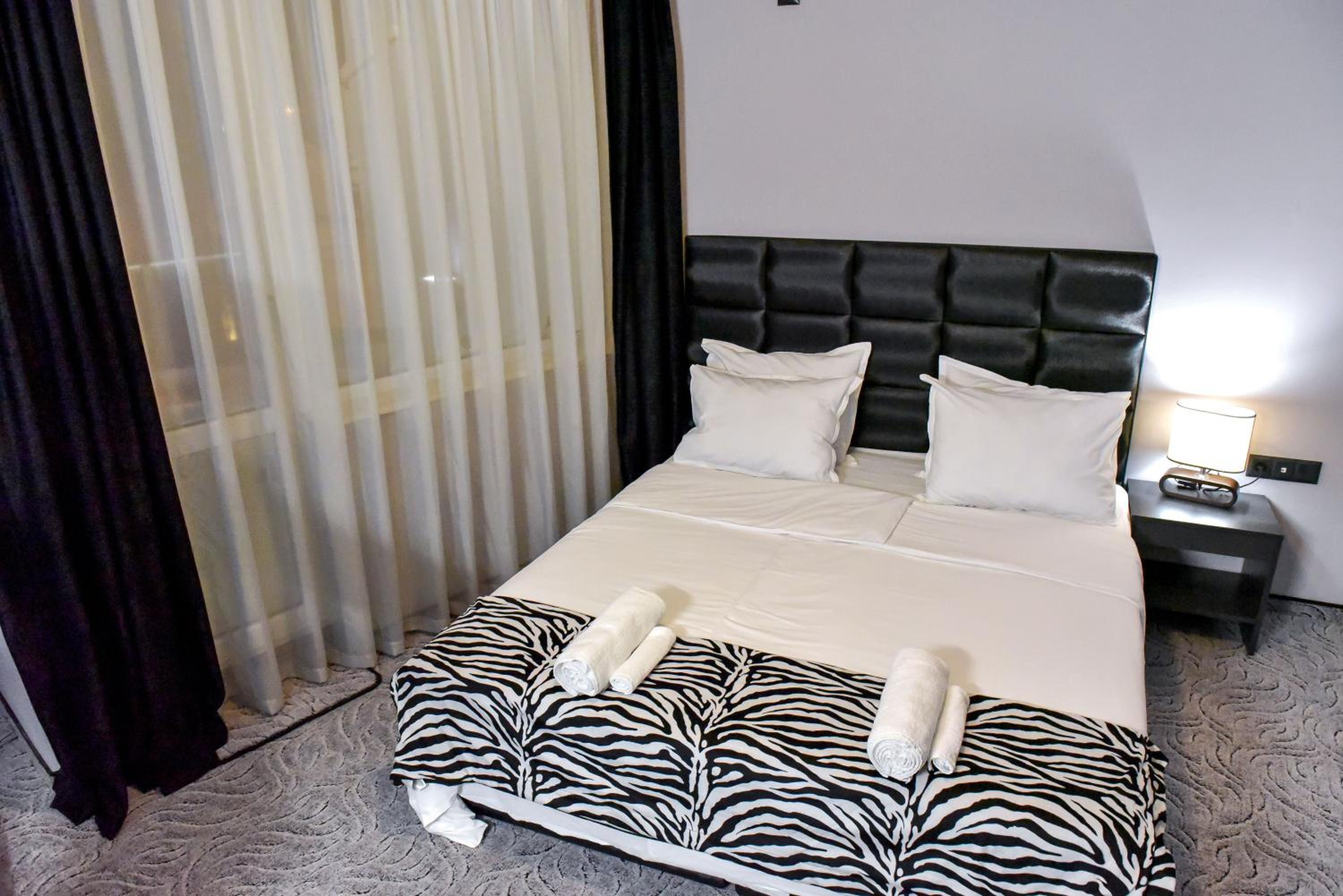 King Room with Mountain View photo 1