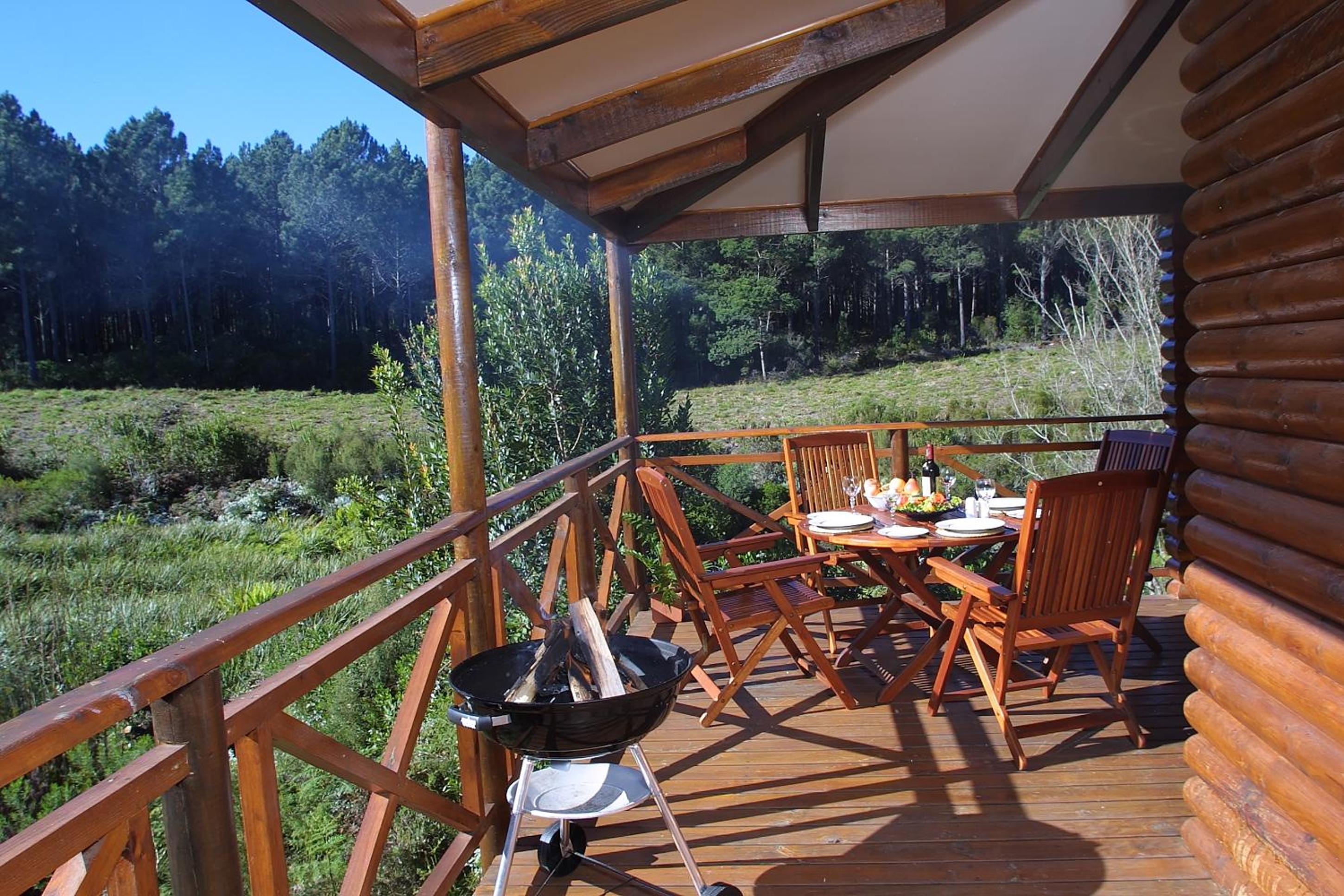 Family Chalet - 2 Adults & 2 Children - Photo 3