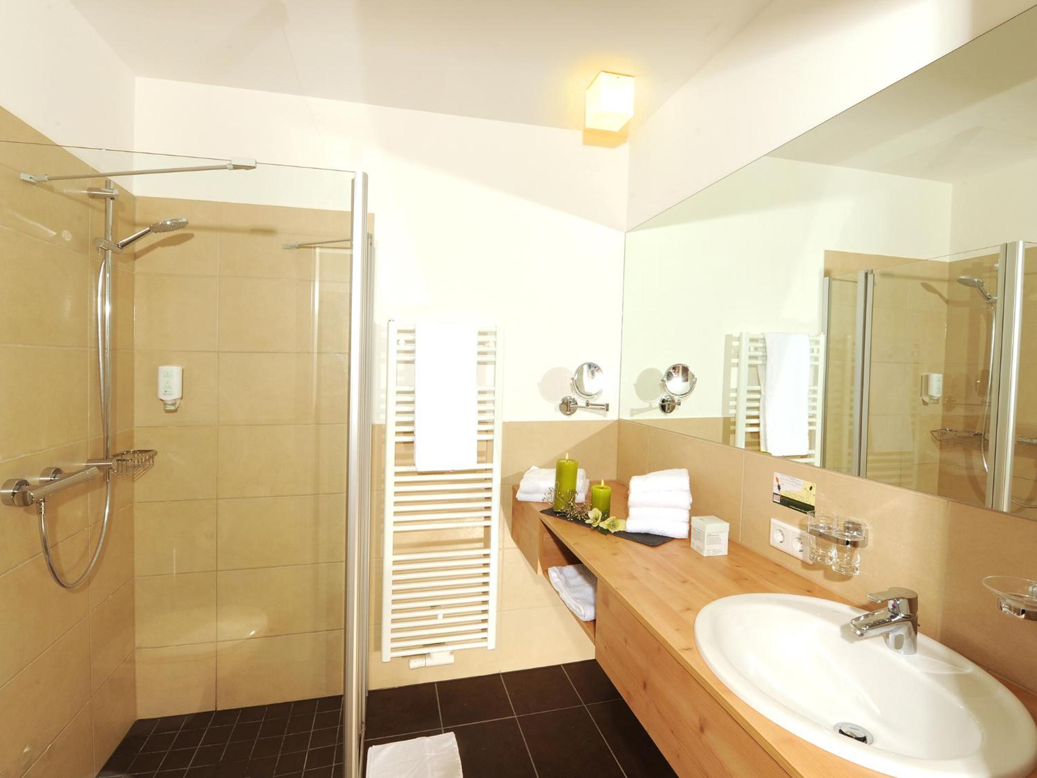 Comfort Double Room with Balcony - Photo 3