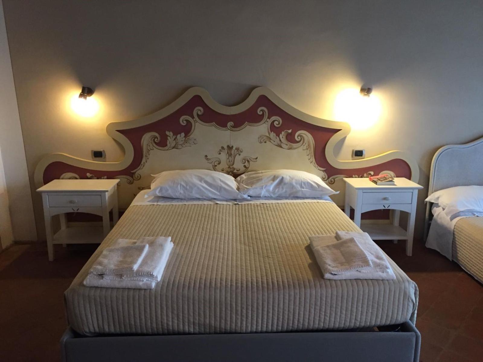 Triple Room - Photo 10