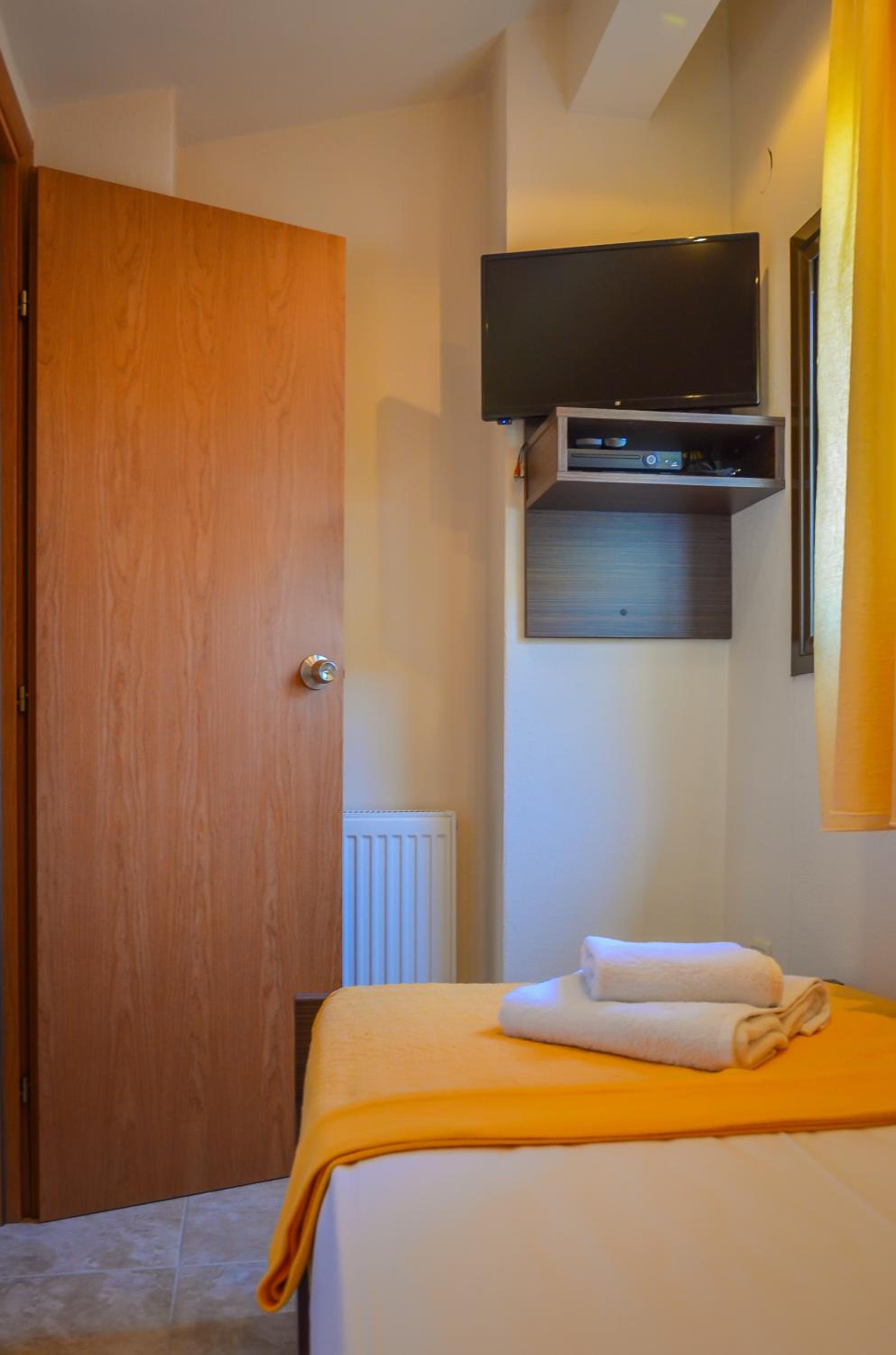 Triple Room -Split Level  With Mountain View photo 3