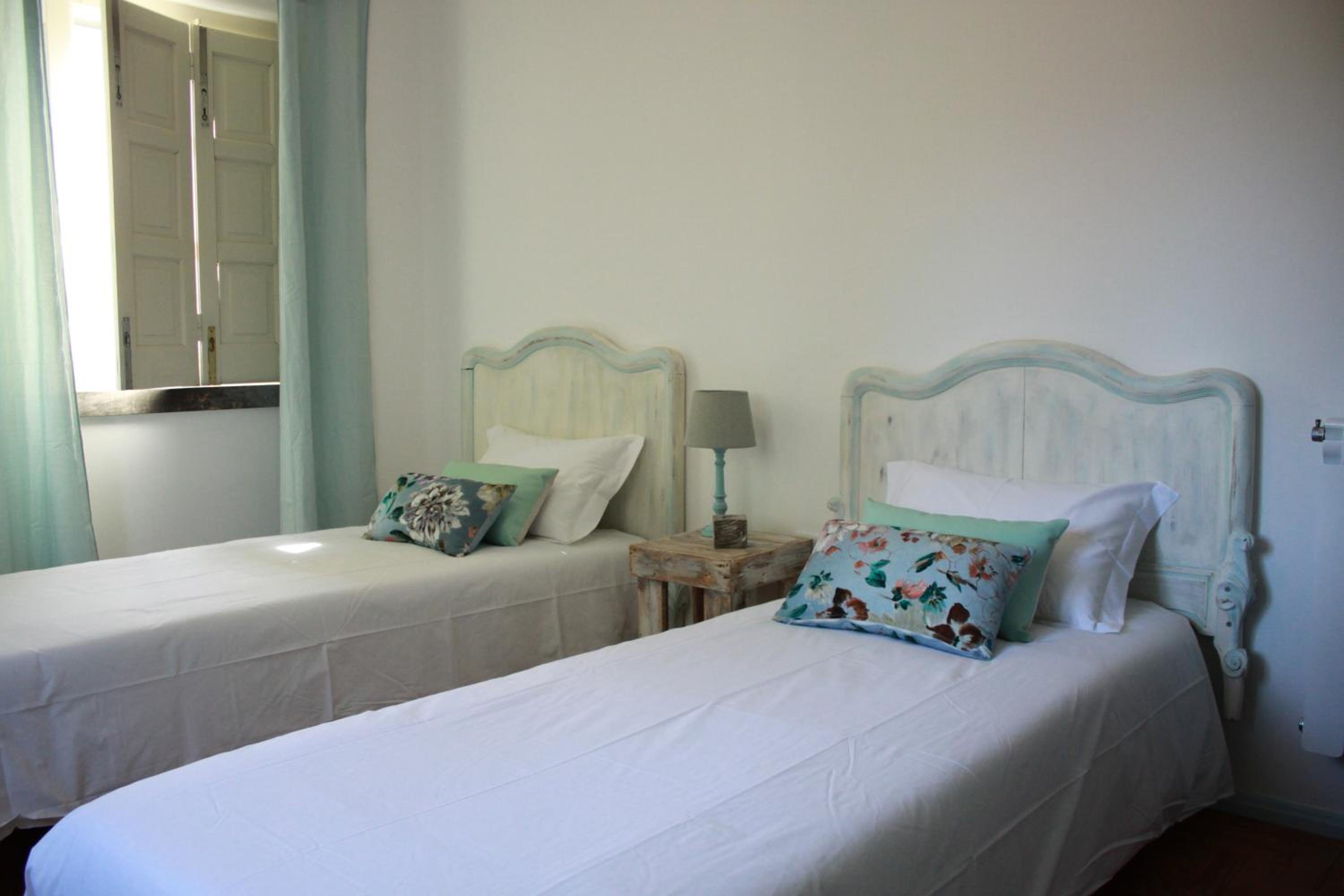 Twin Room with Shared Bathroom photo 1