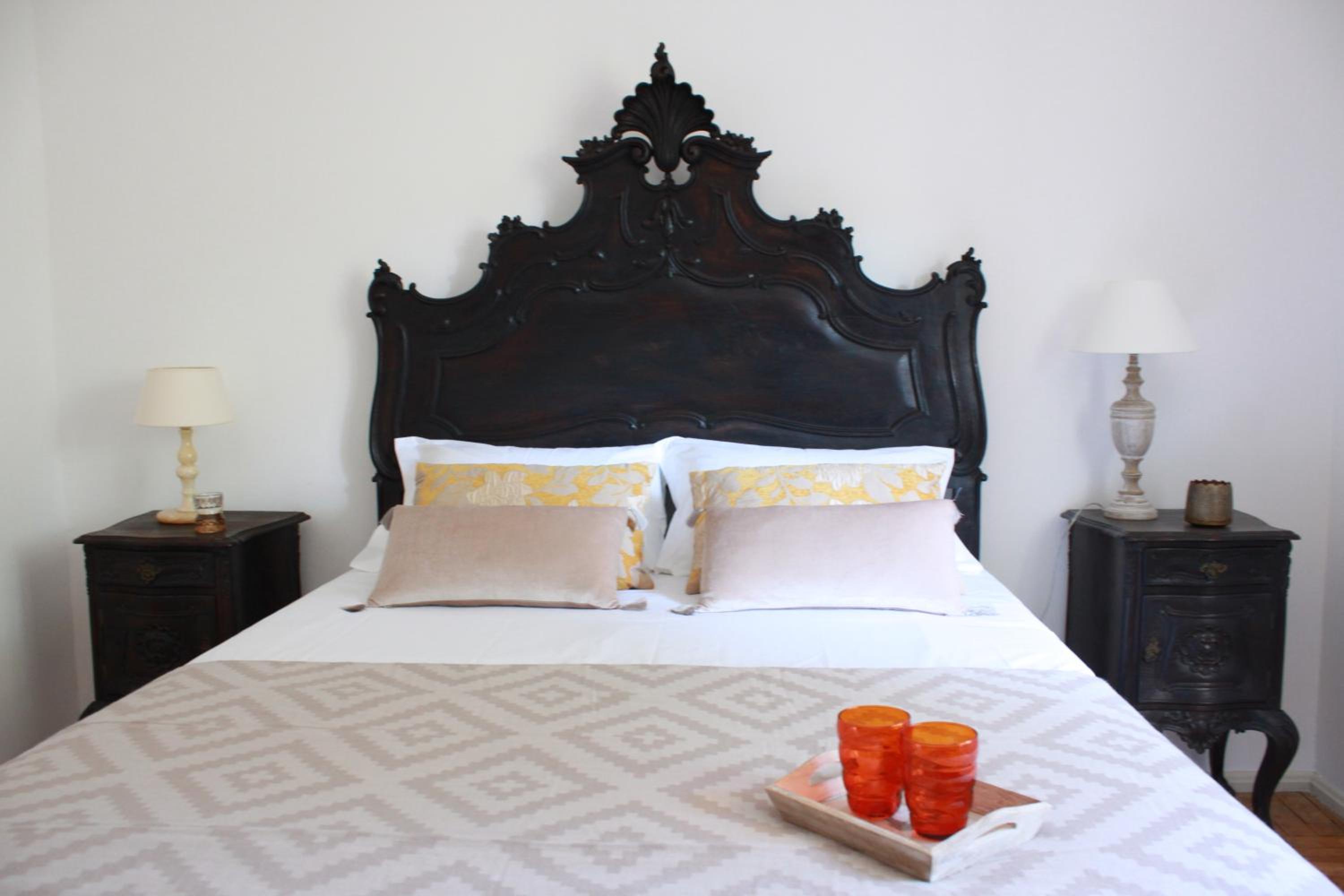 Large Double Room with Shared Bathroom photo 1