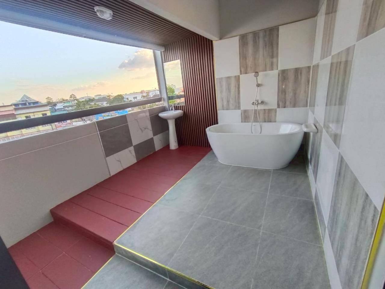 Suite with City View