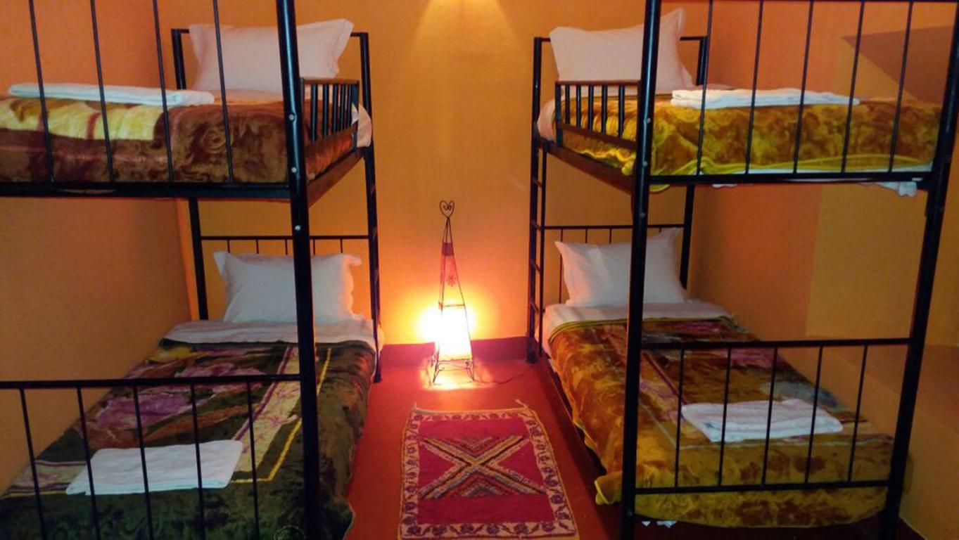 8-Bed Mixed Dormitory Room photo 1
