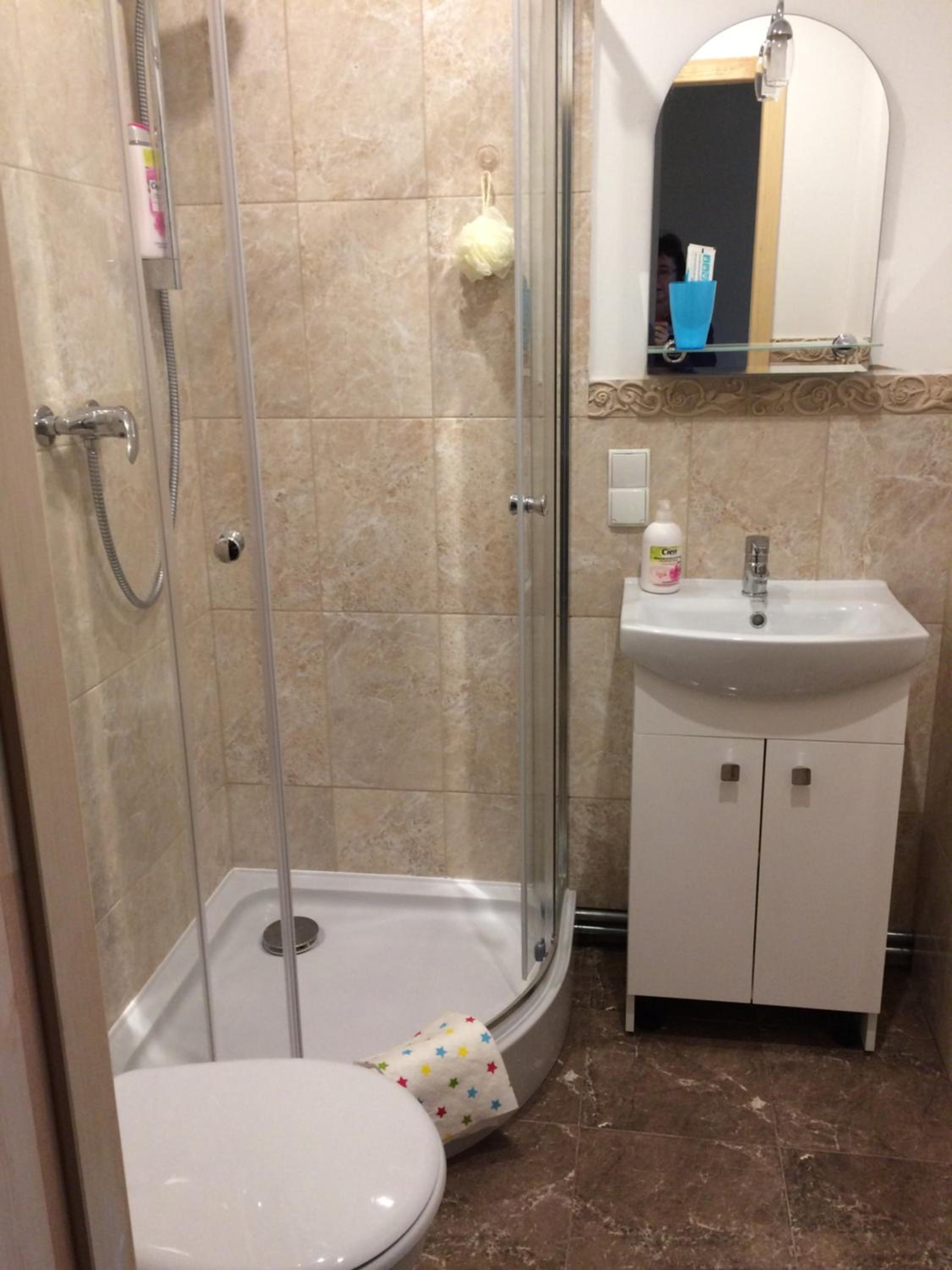Twin Room with Bathroom - Photo 19