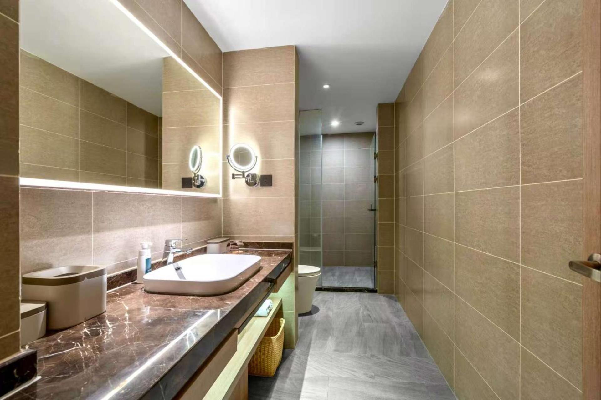 Standard Suite - Photo 1
