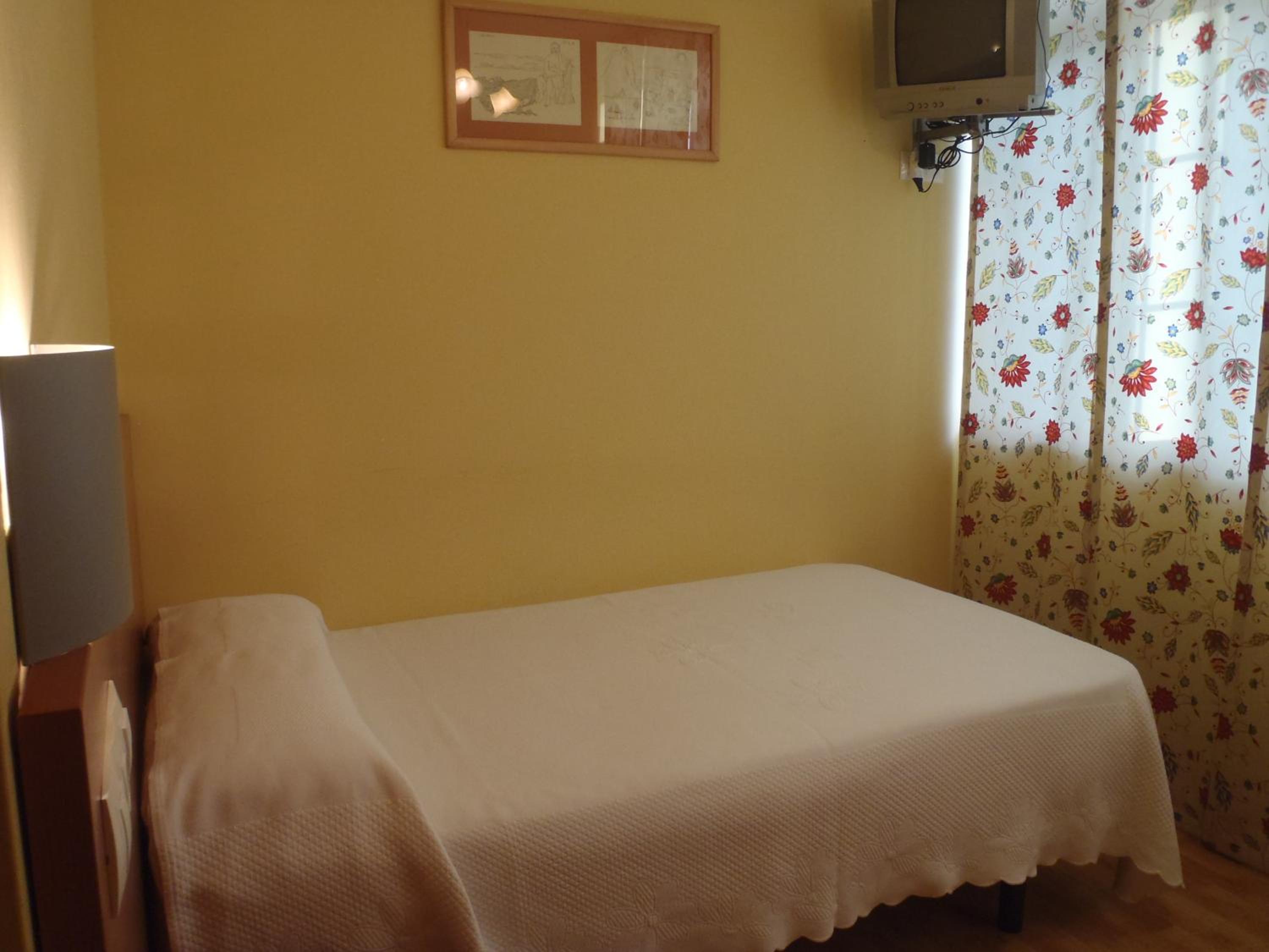 Single Room photo 2