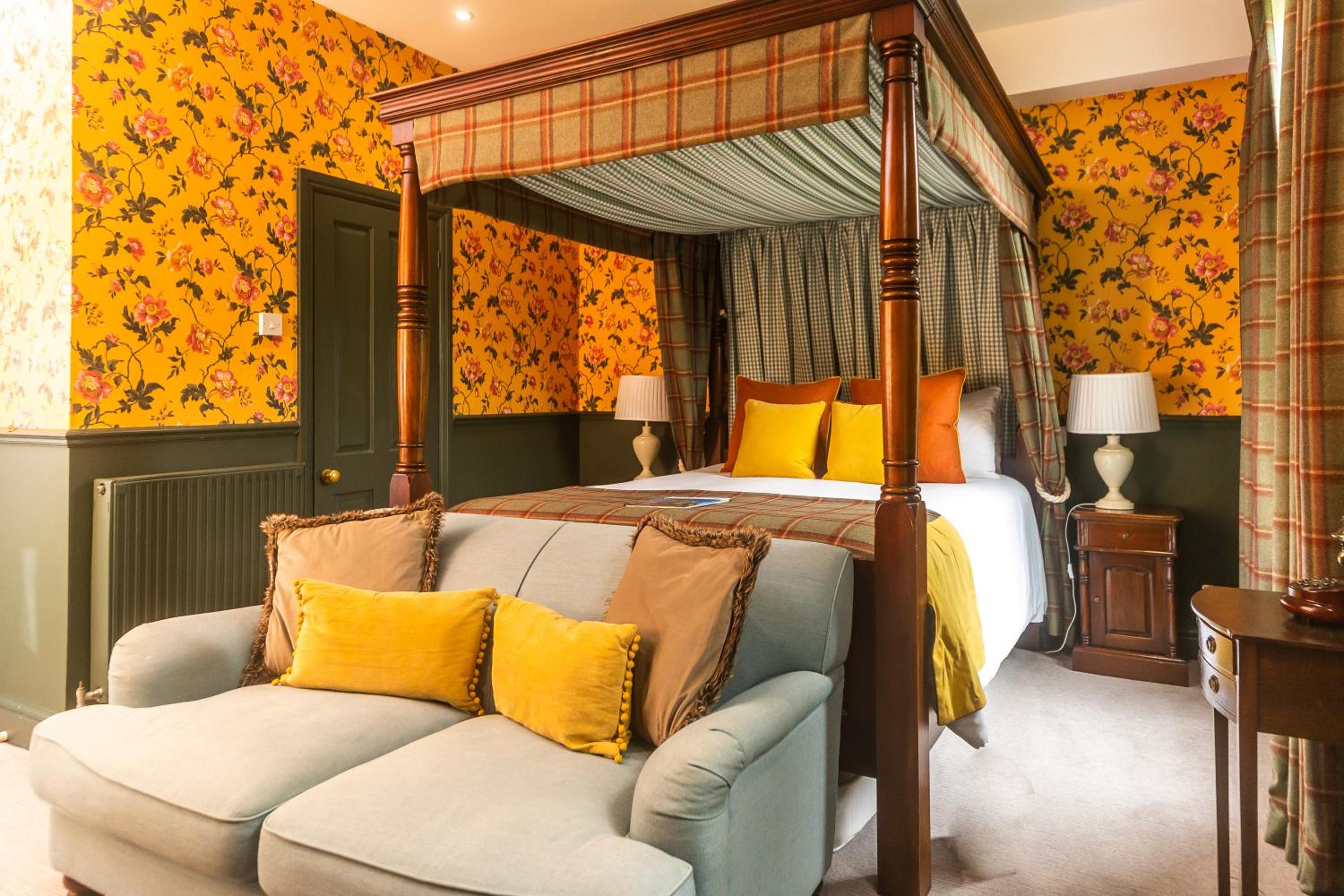 Suite with Garden View