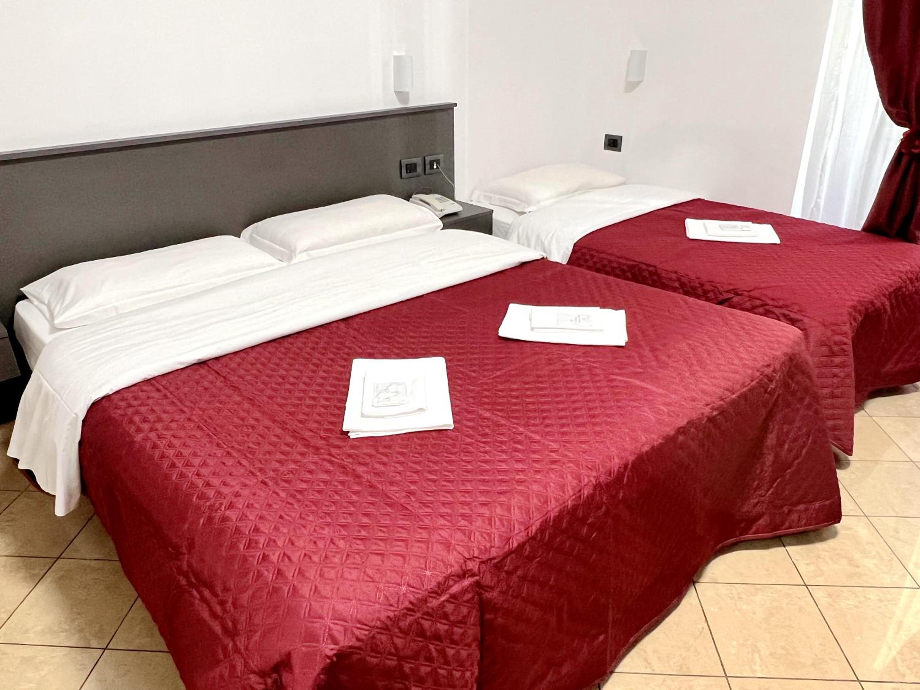 Triple Room with Private Bathroom