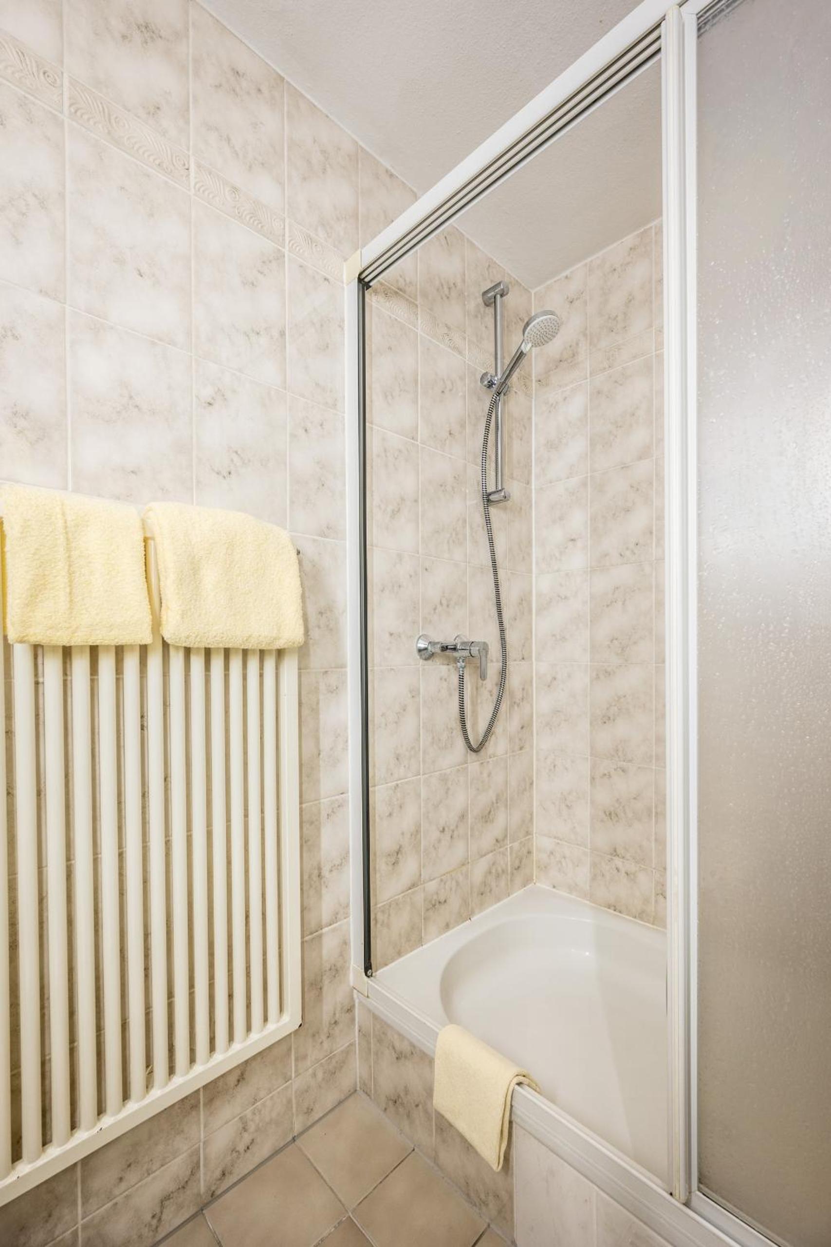 Single Room photo 3