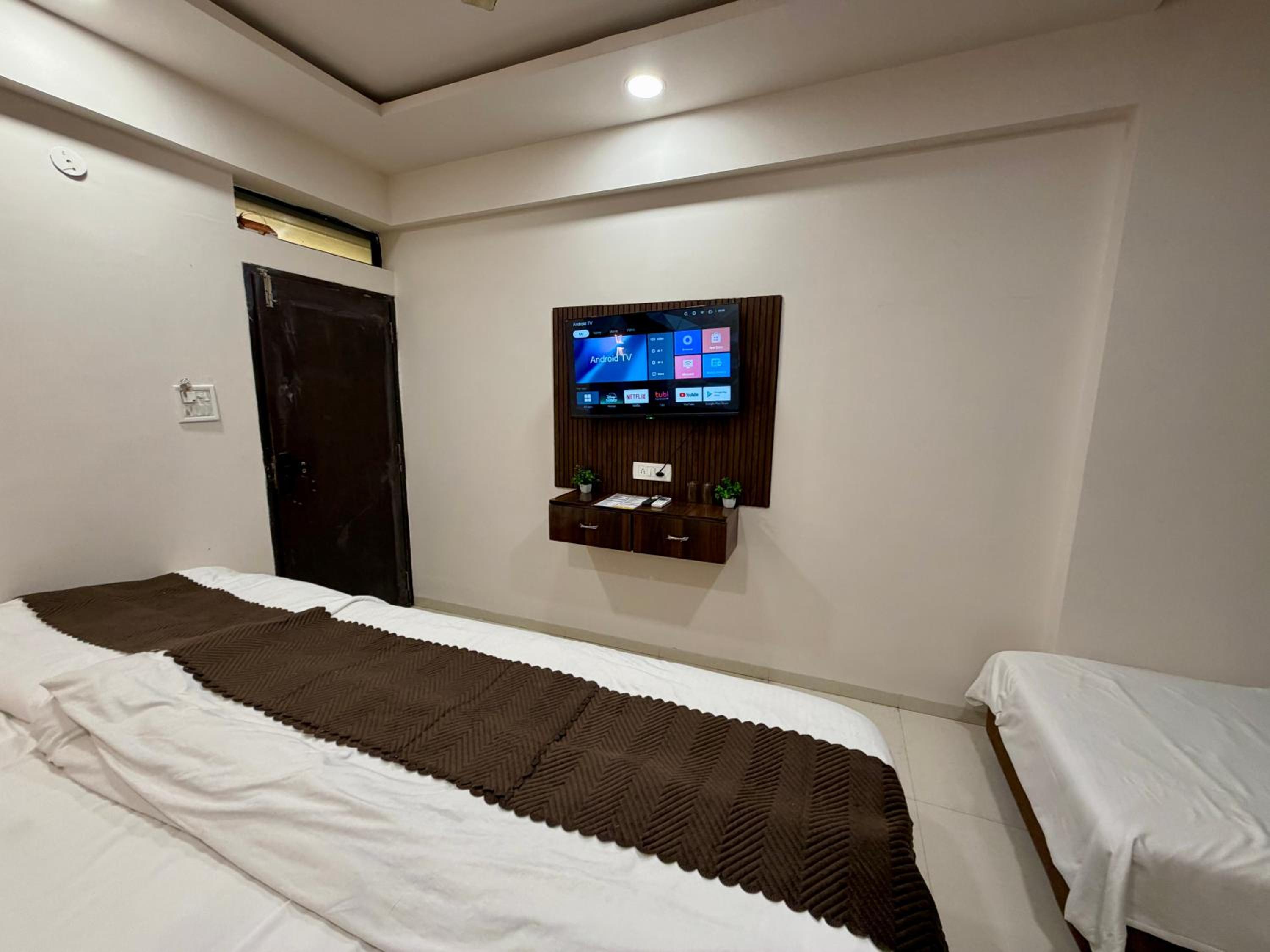 Family Suite - Photo 8