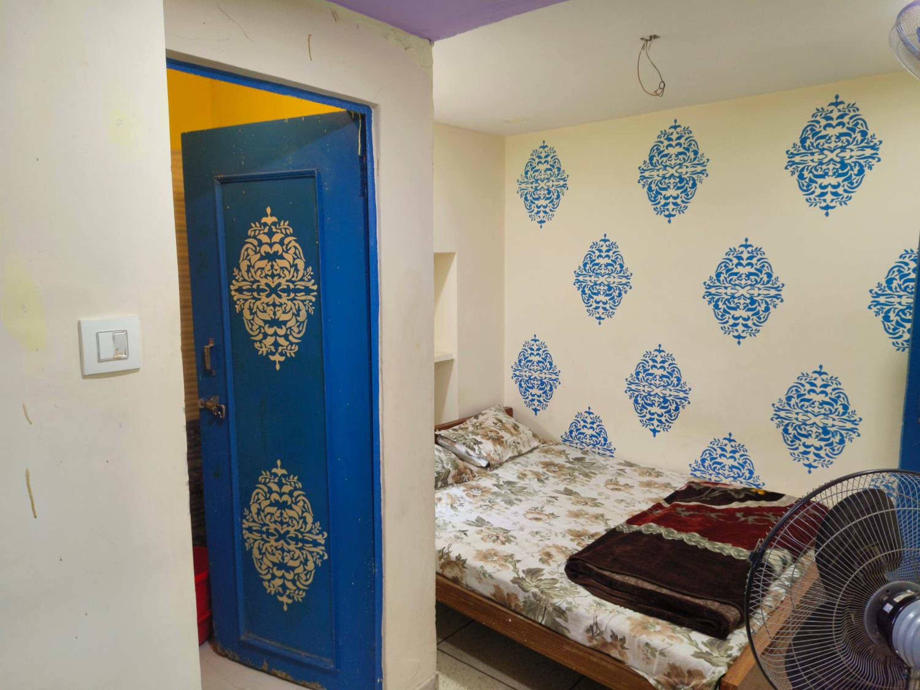Budget Double Room photo 2