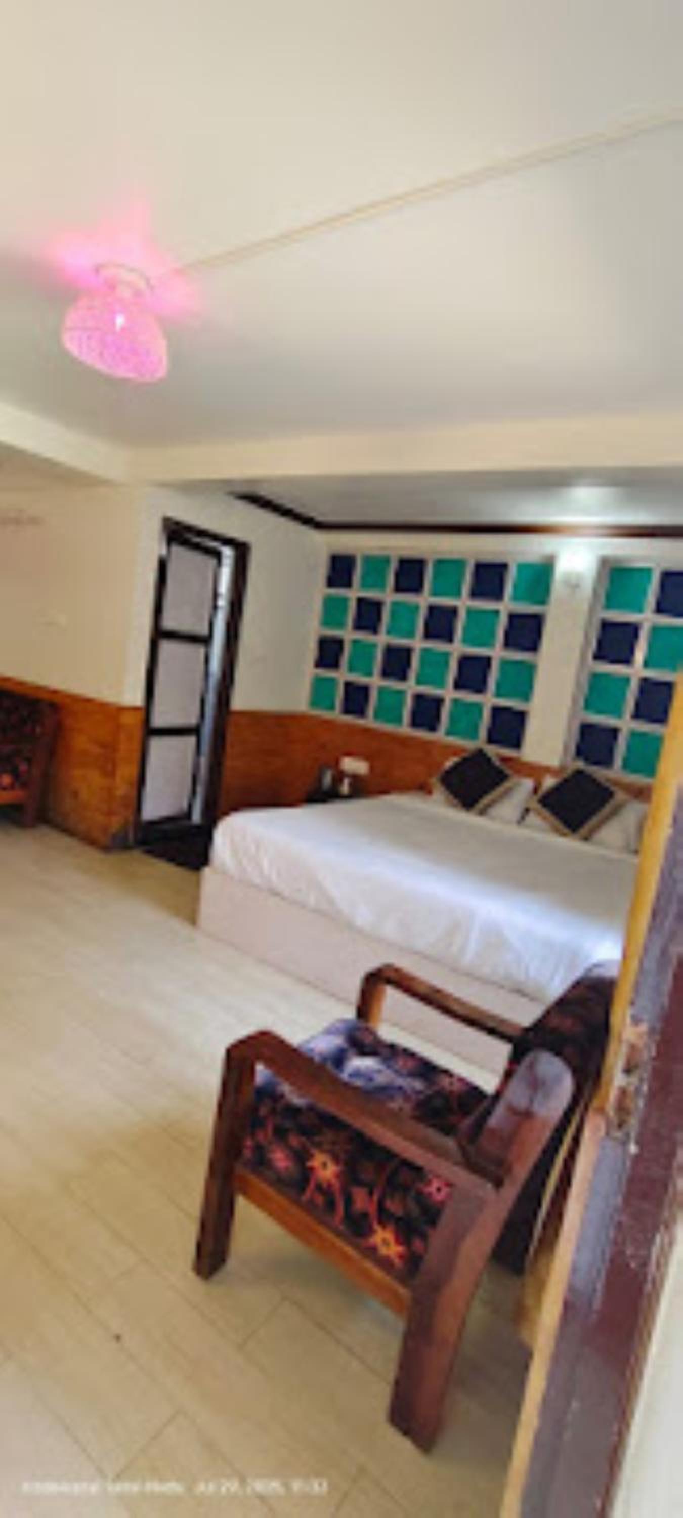 Standard King Room photo 2