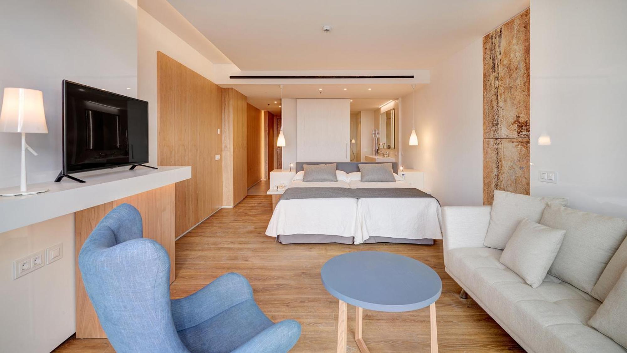 Serenity Junior Suite with Sea View - Single Use