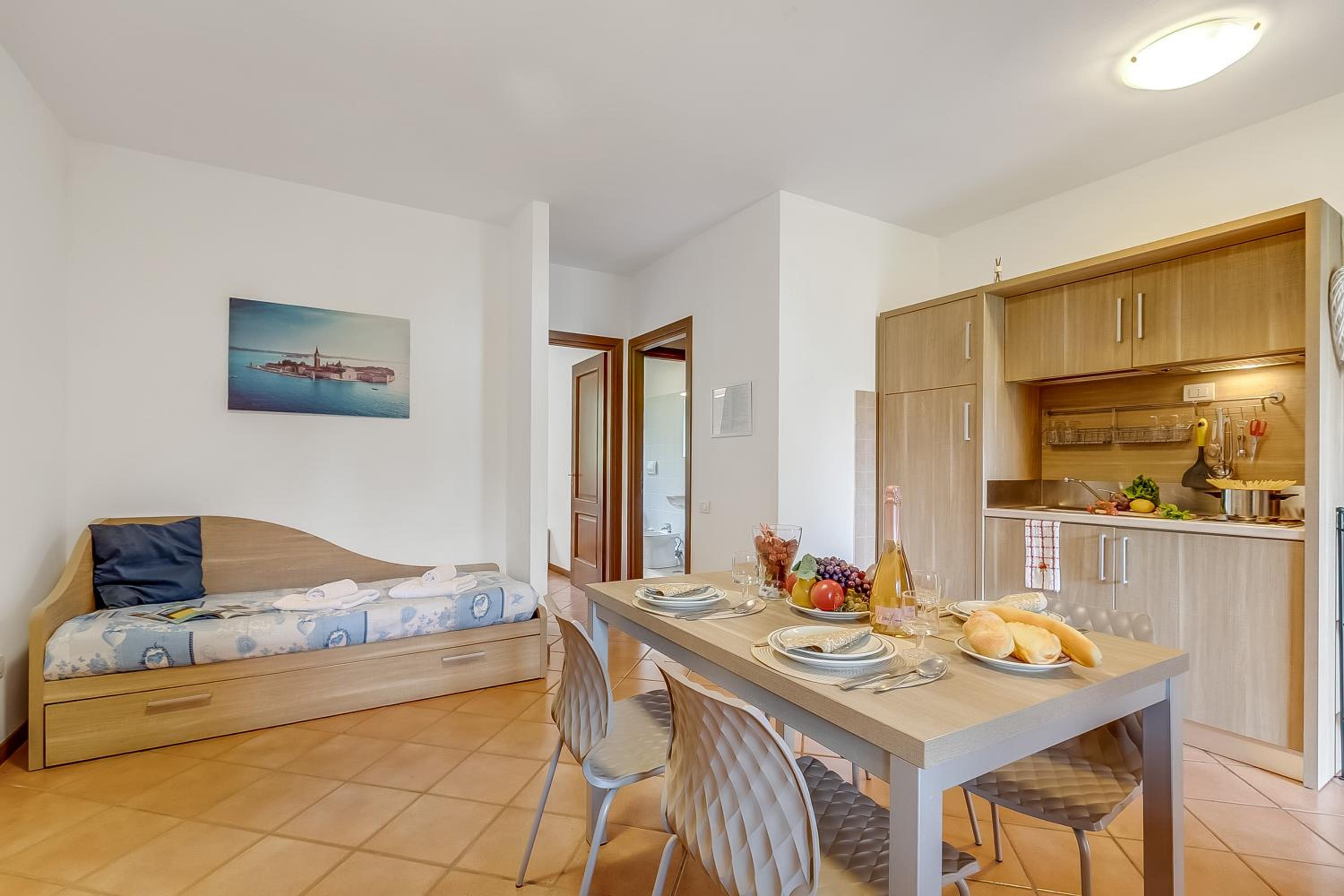 One Bedroom Apartment with Terrace 9