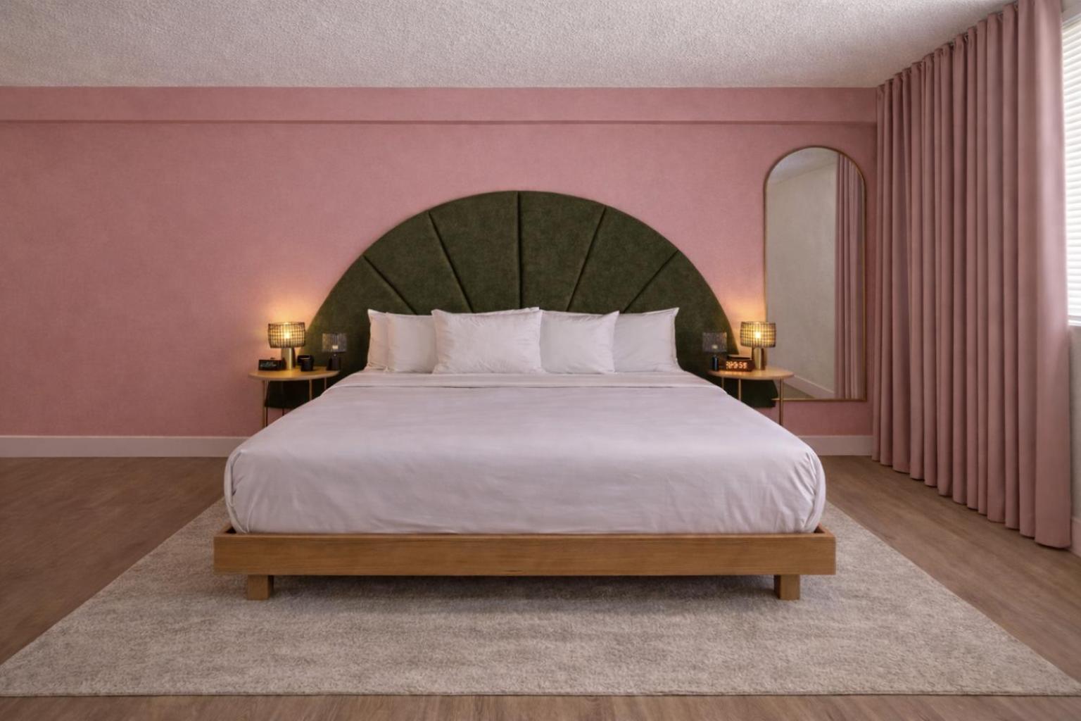 Deluxe King Room