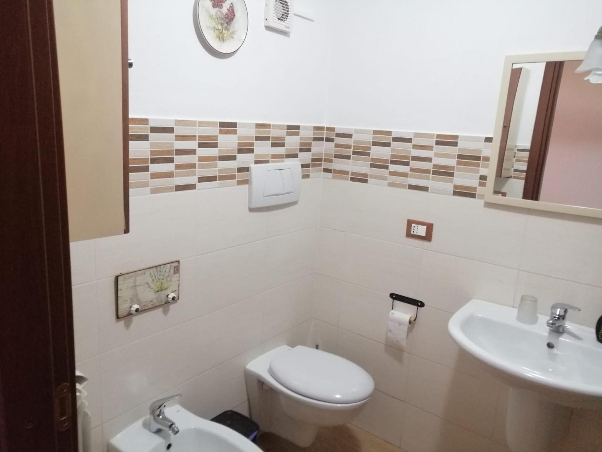 Family Two-Bedroom Apartment with View photo 3
