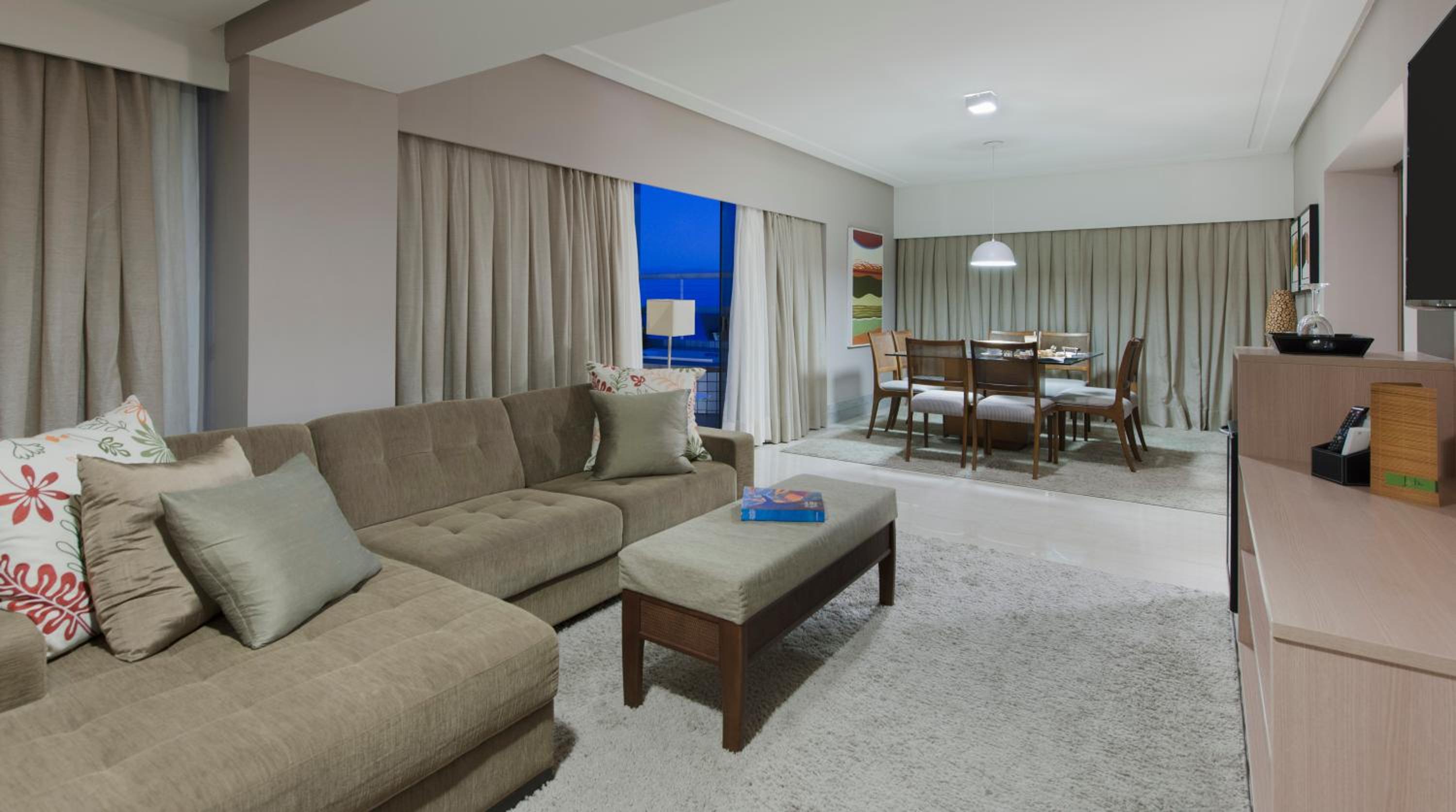 Royal Suite (2 Adults) thumbnail 6