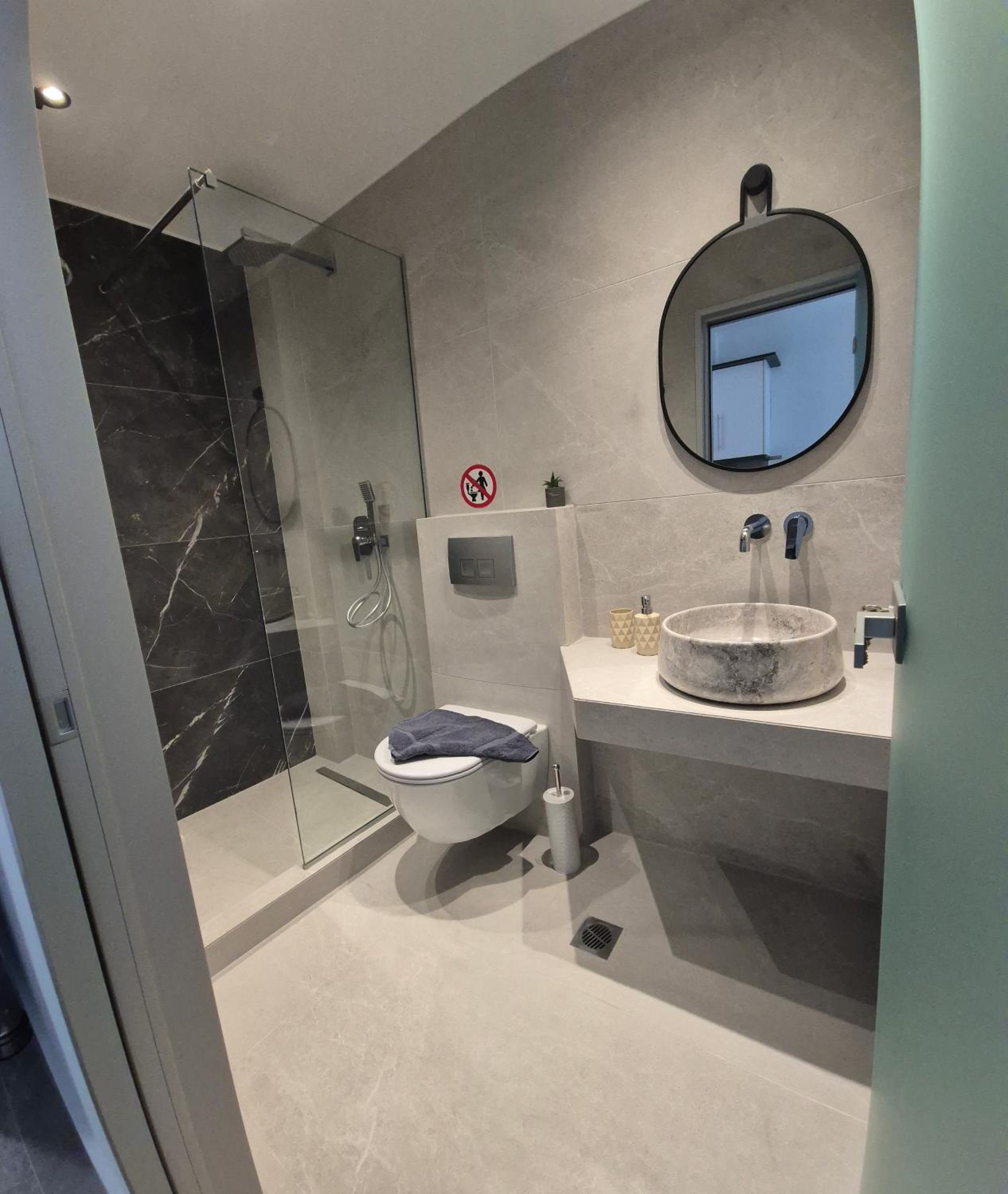 Deluxe Triple Room photo 2
