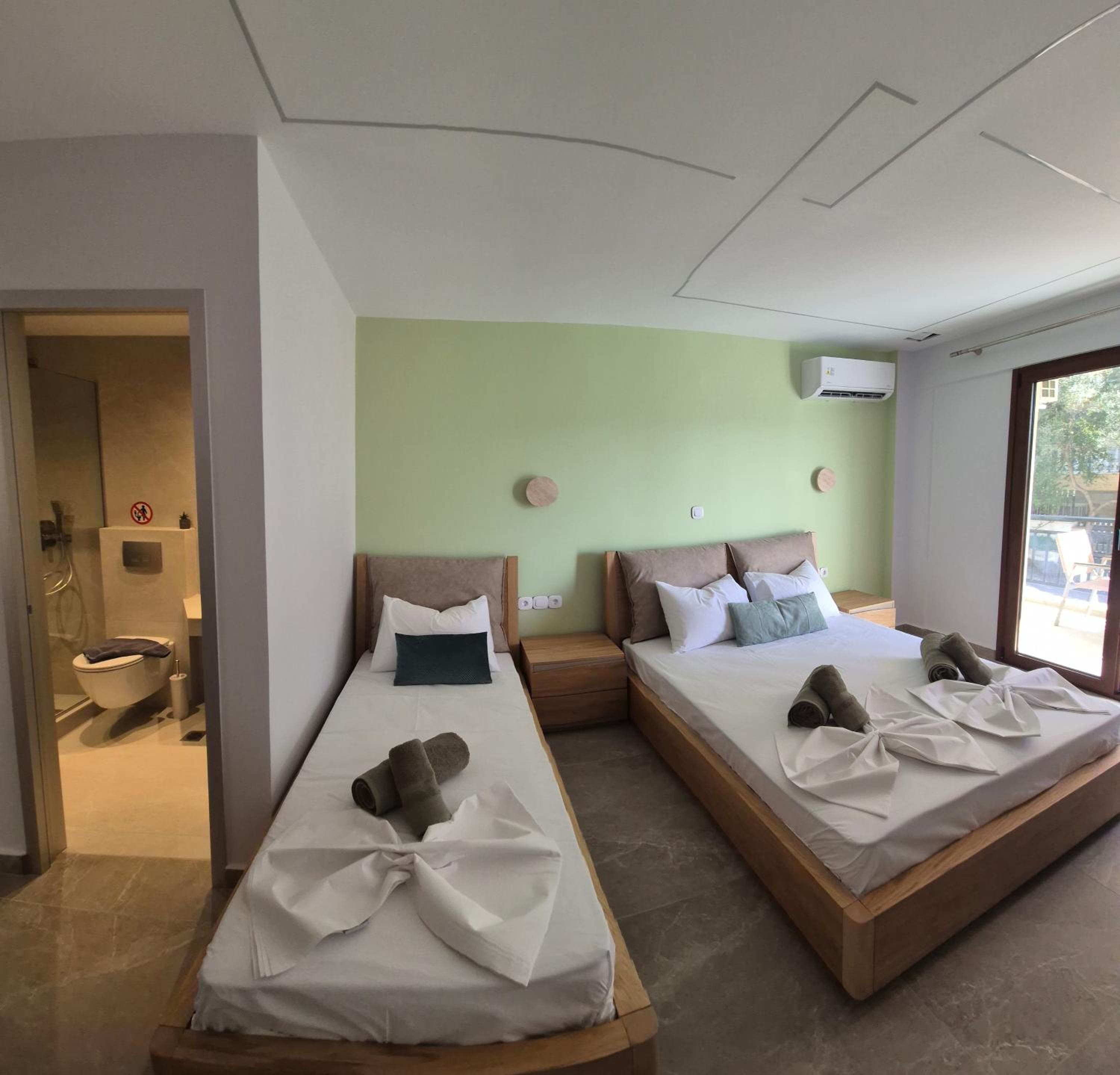 Deluxe Triple Room photo 1
