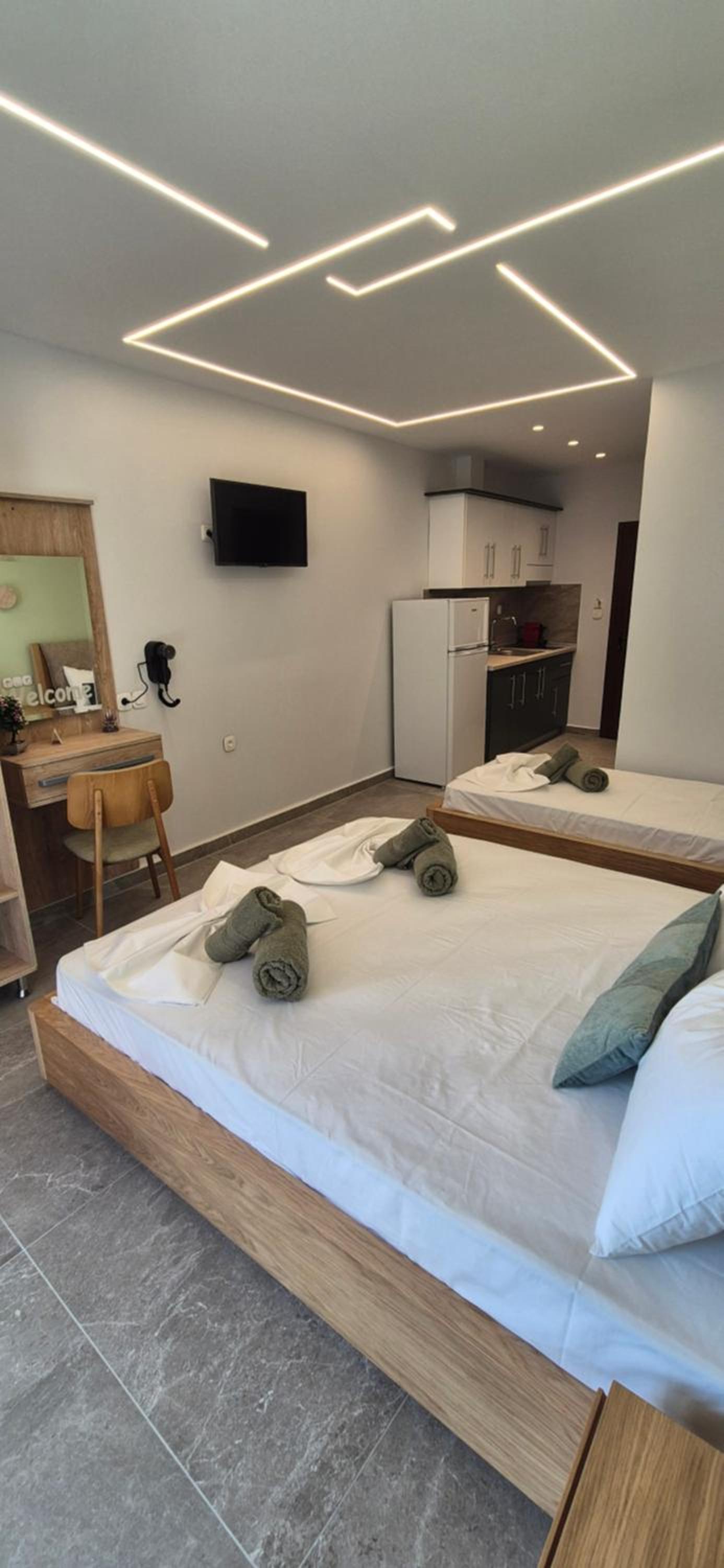Deluxe Triple Room photo 3