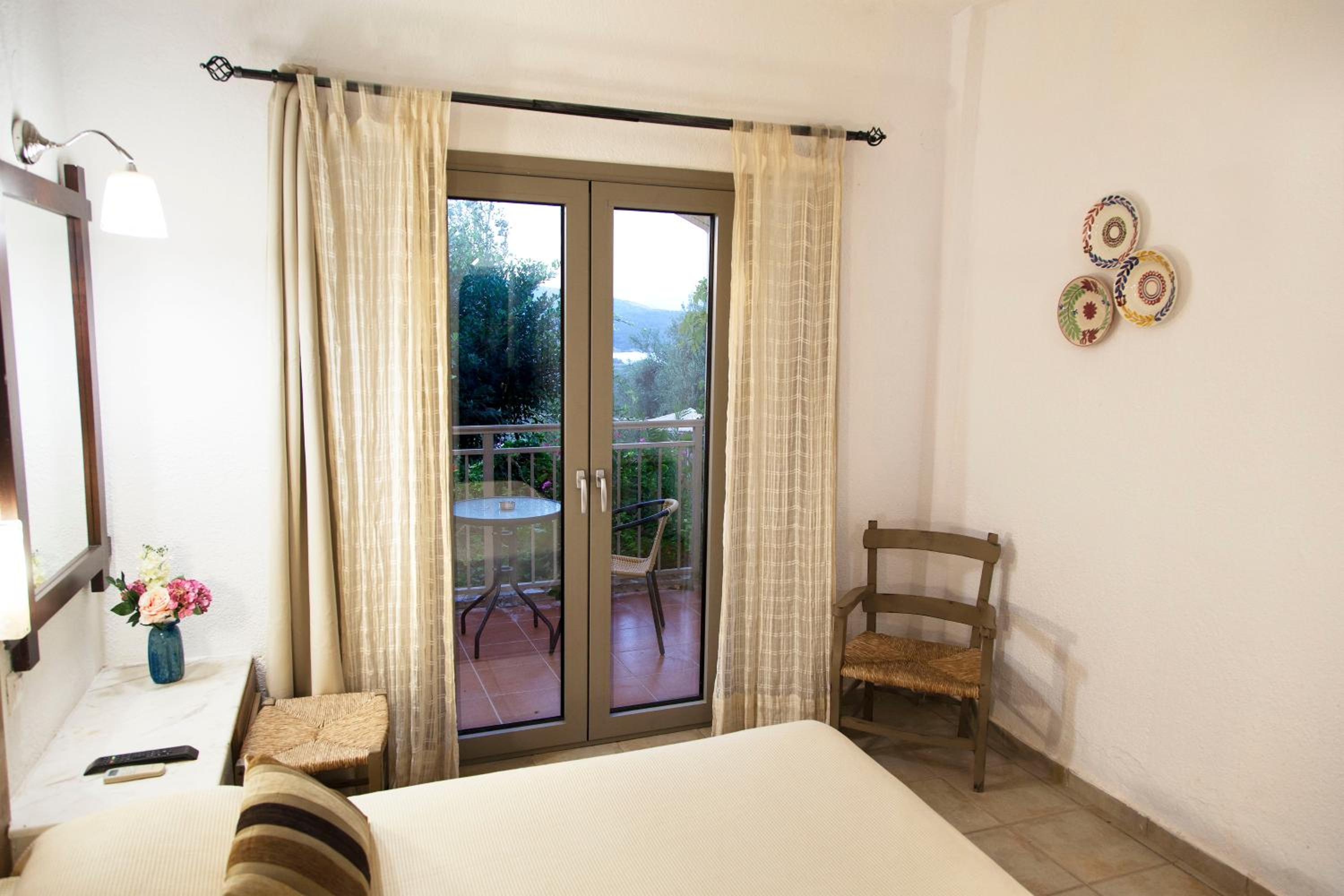 Double or Twin Room - Photo 3