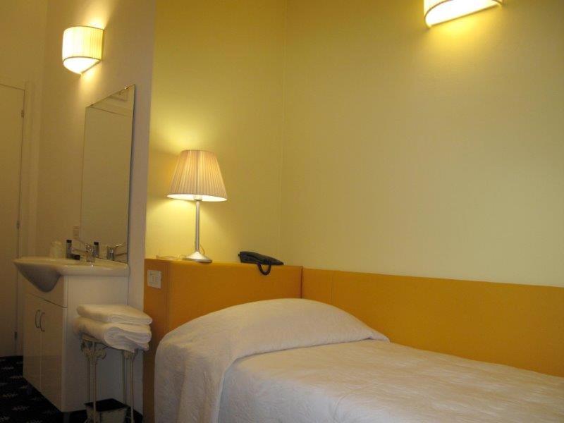 Standard Single Room with Shared Bathroom
