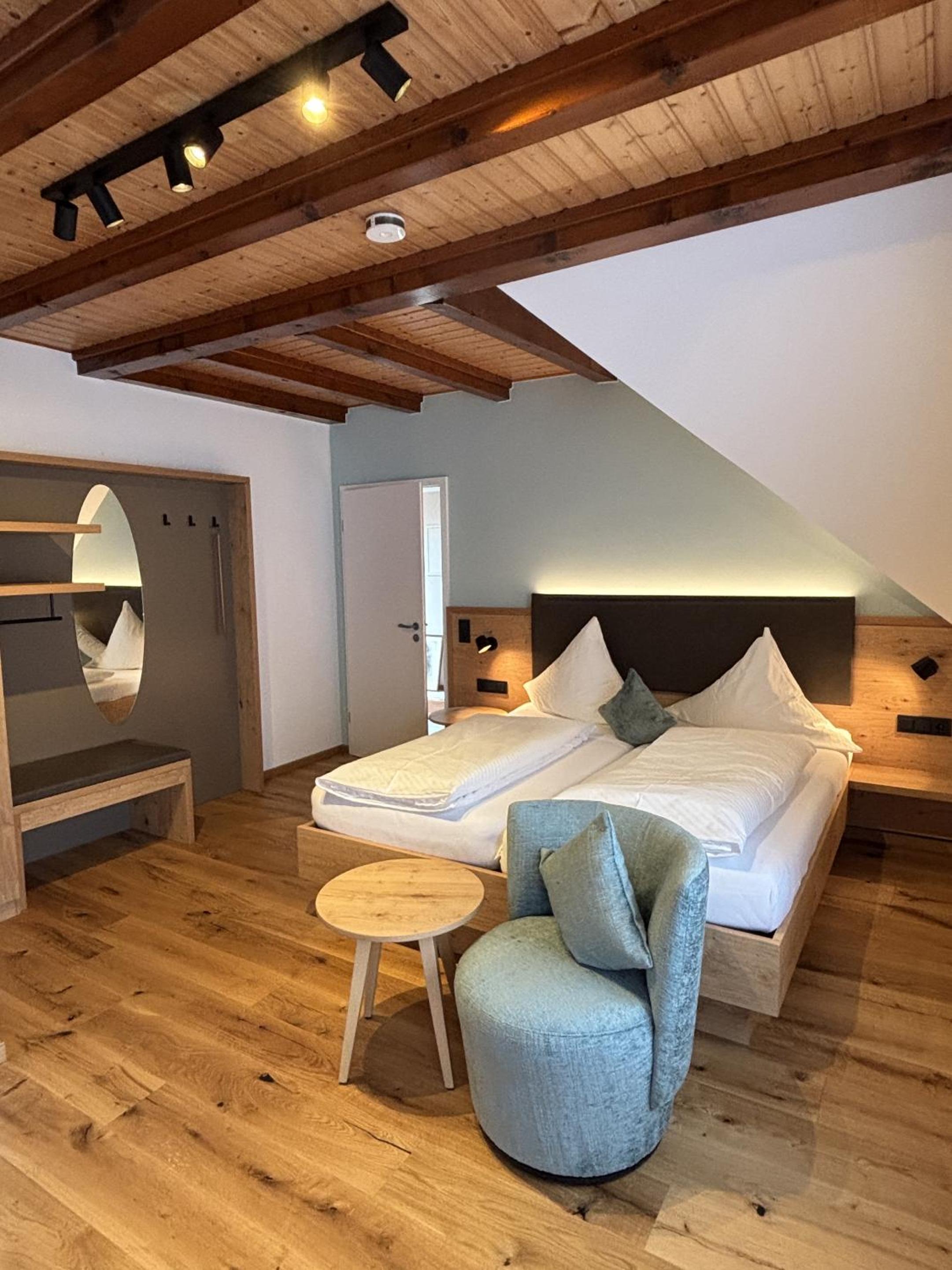 Deluxe Double Room photo 3