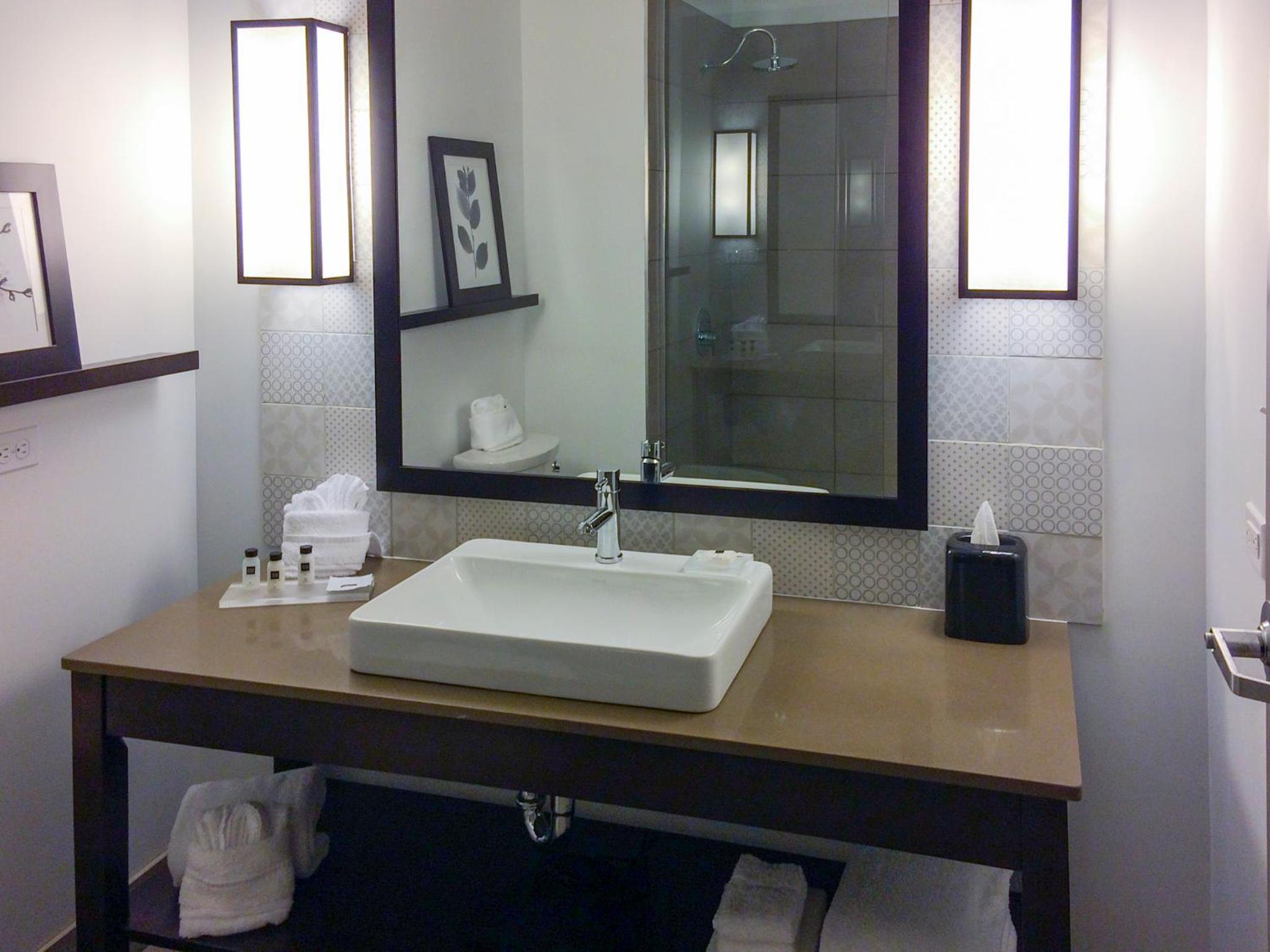King Room - Disability Access/Non-Smoking photo 3