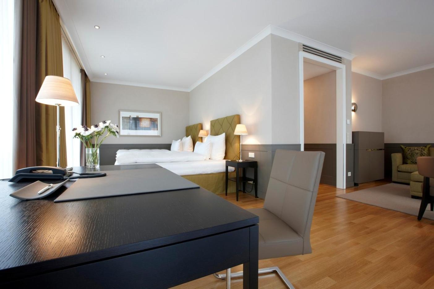 Junior Suite - Photo 1