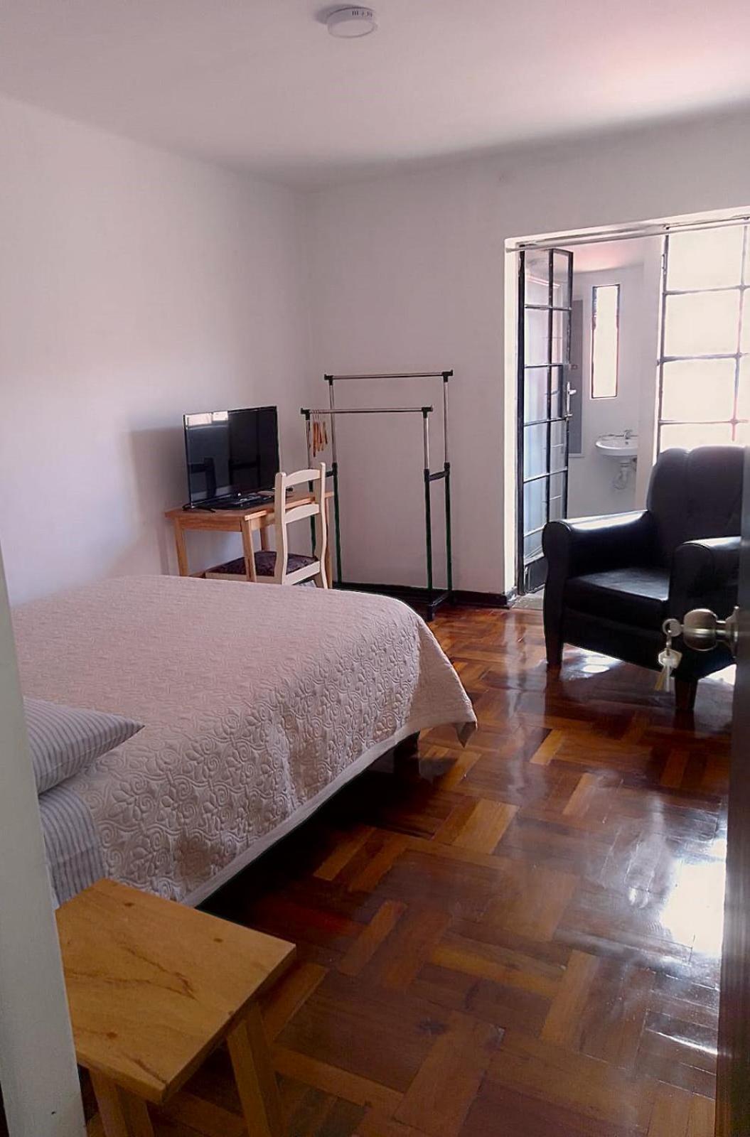 Economy Double Room photo 1