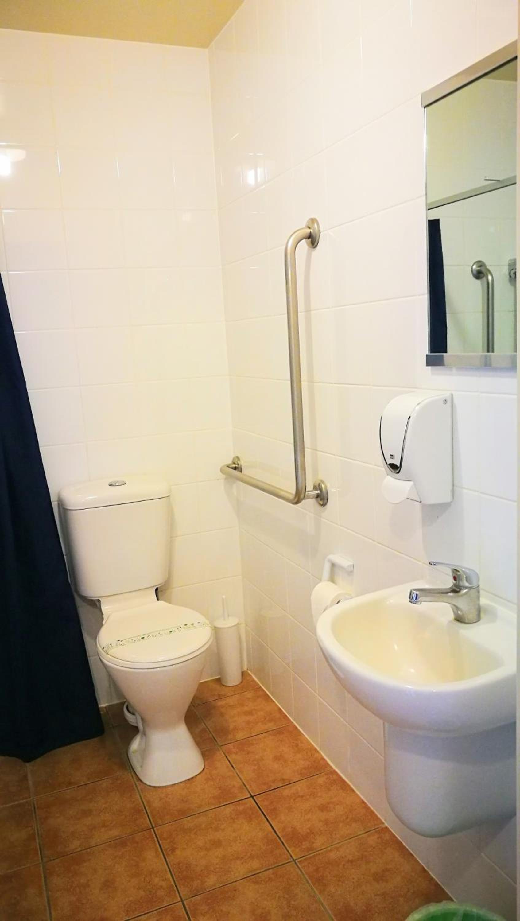 Accessible Double Studio - Photo 8