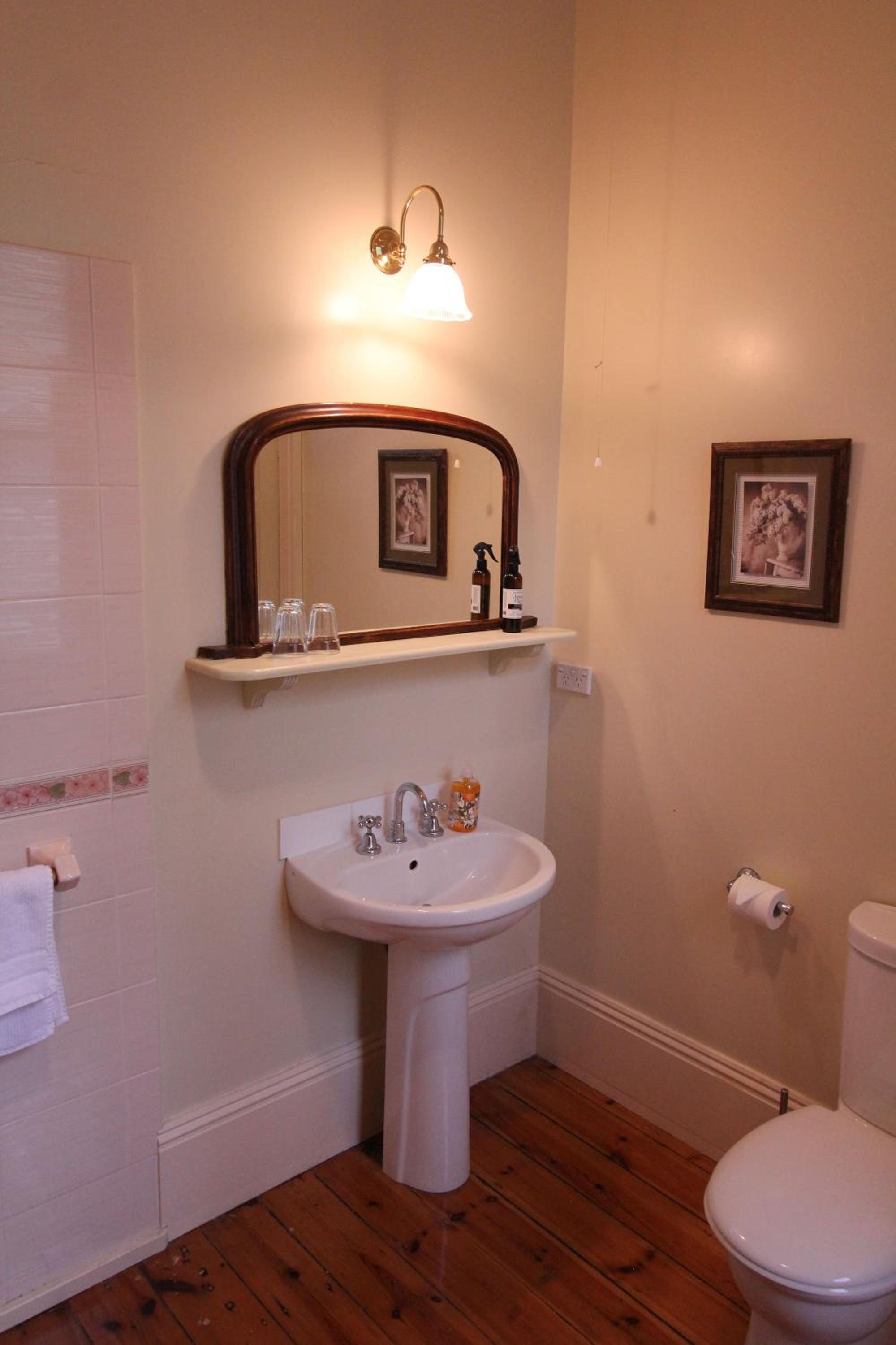 Deluxe Queen Room photo 2