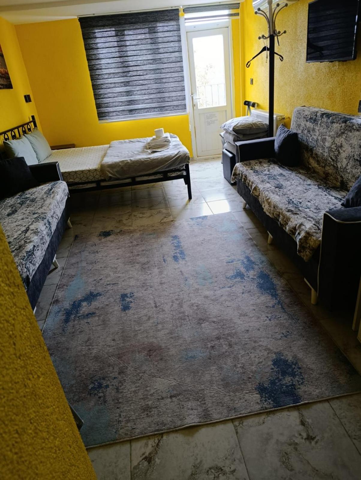 Quadruple Room with Balcony photo 3