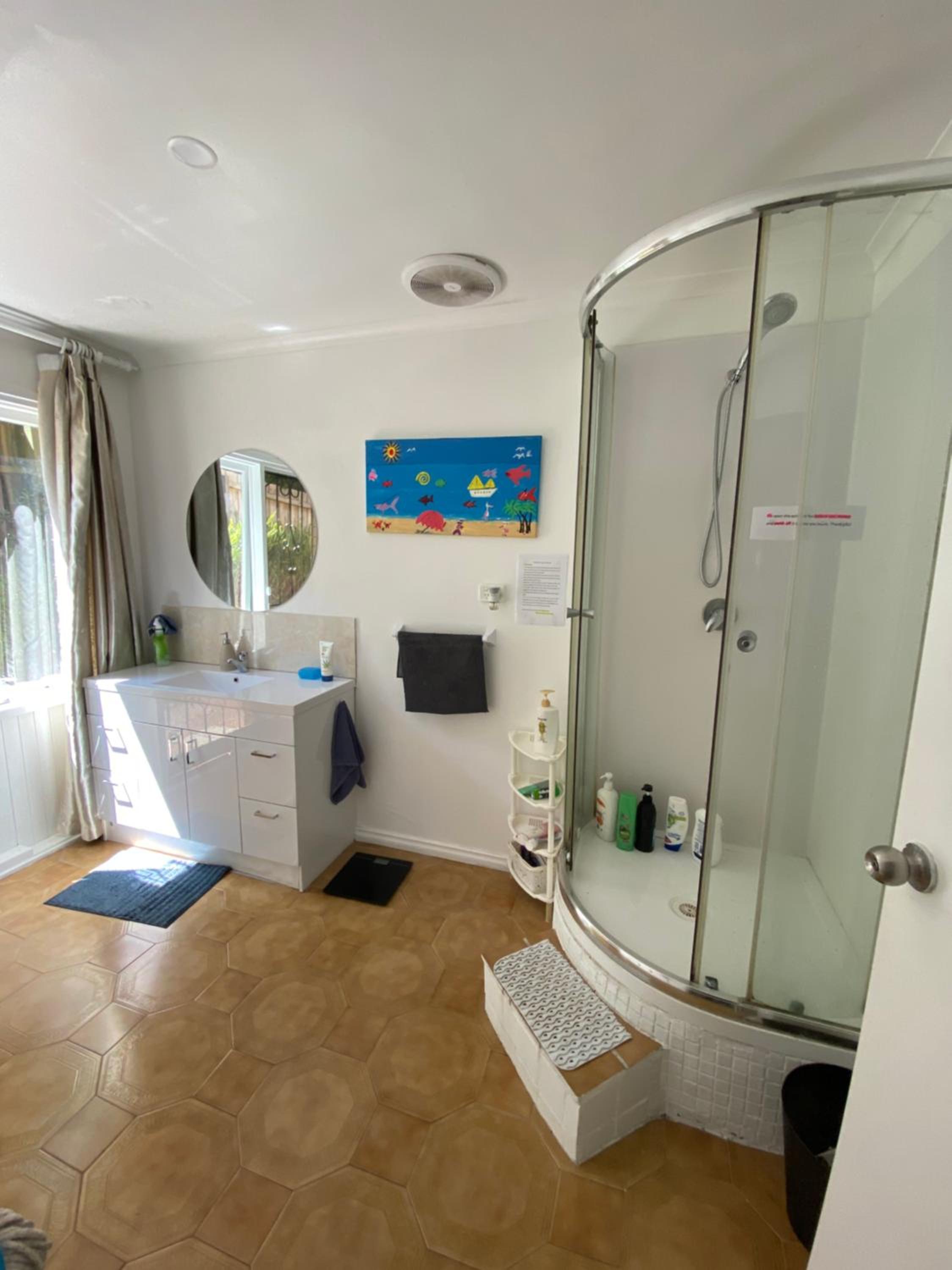 Budget Double Room photo 3