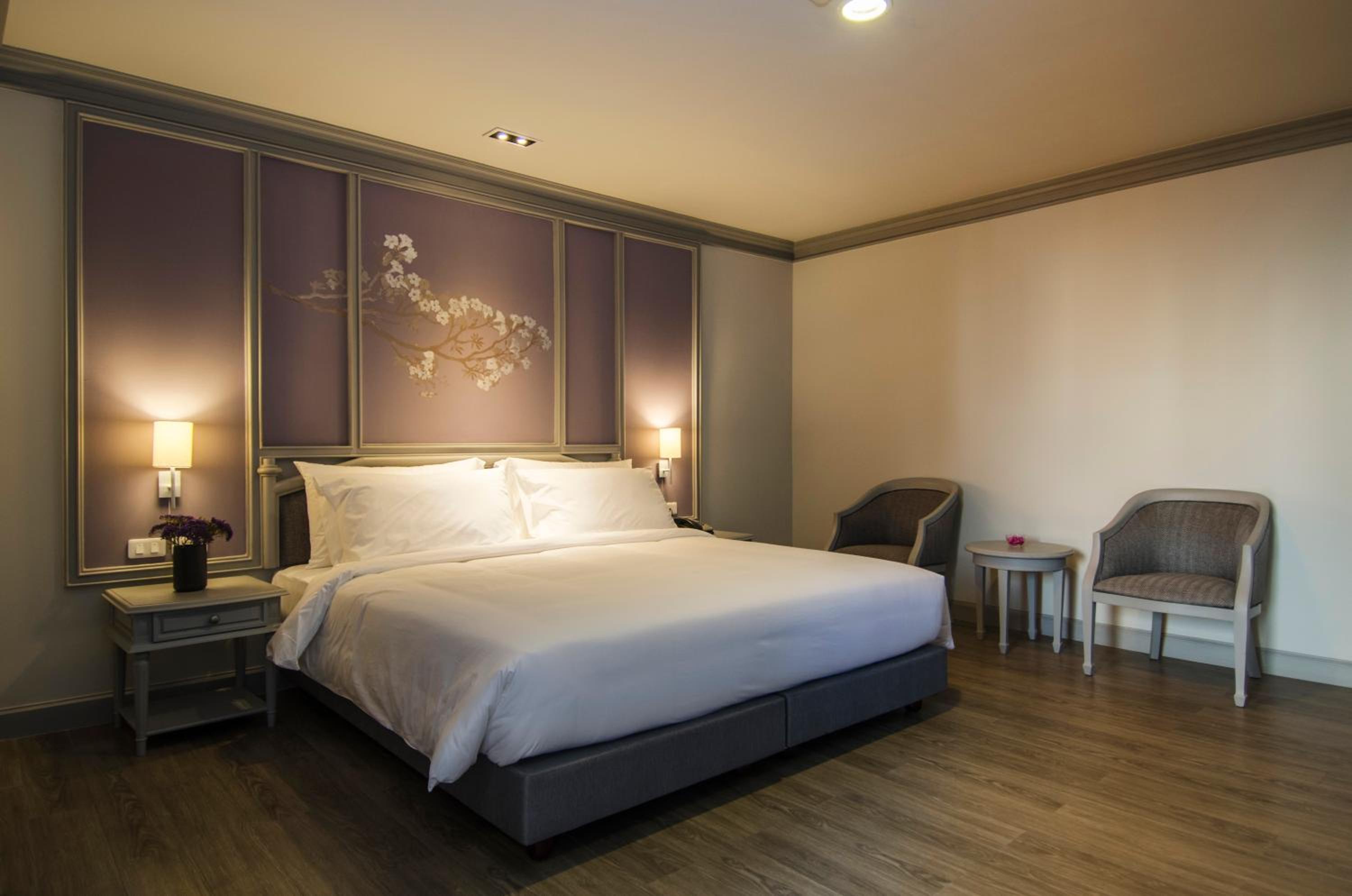 One-Bedroom Suite photo 2