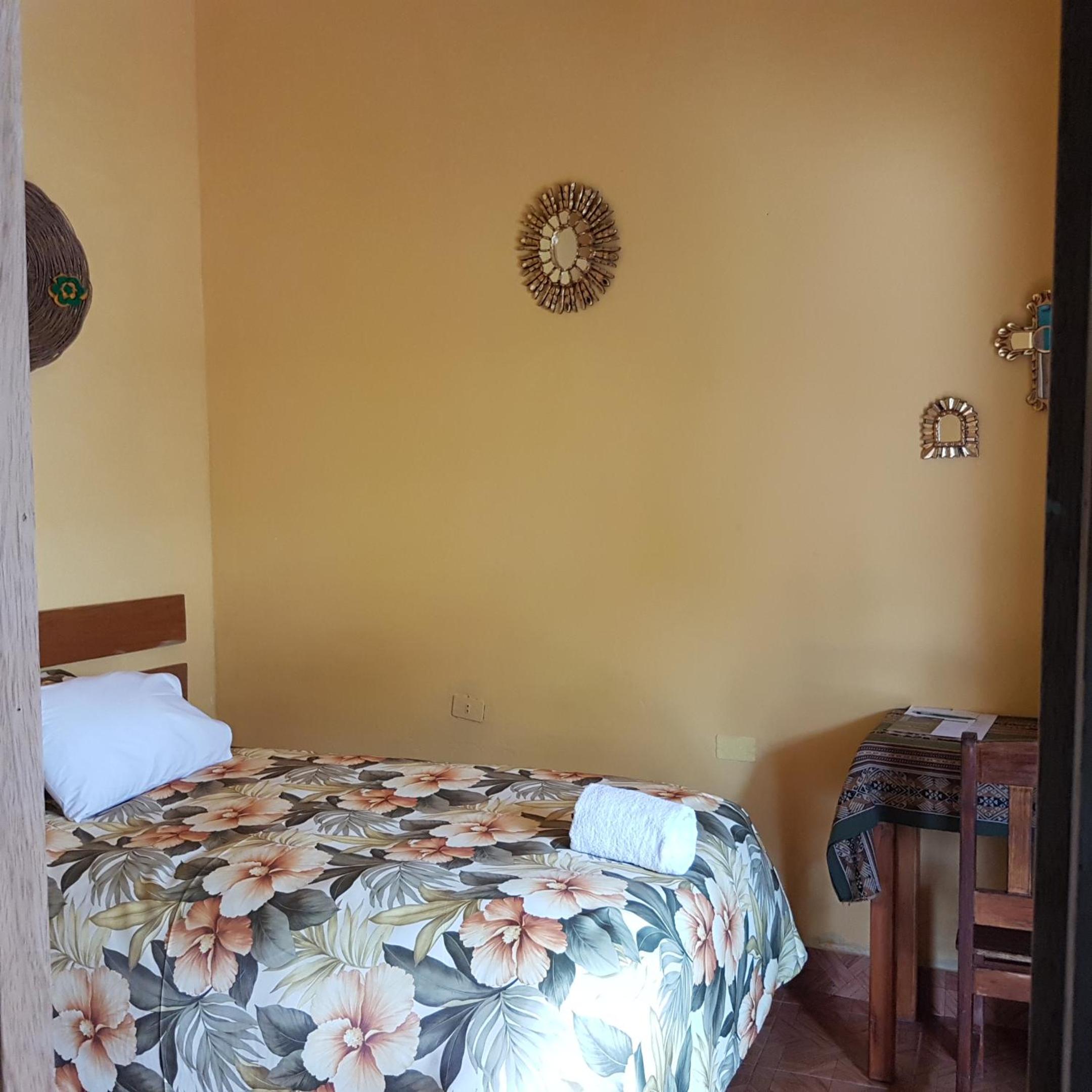 Single Room With Bathroom photo 2