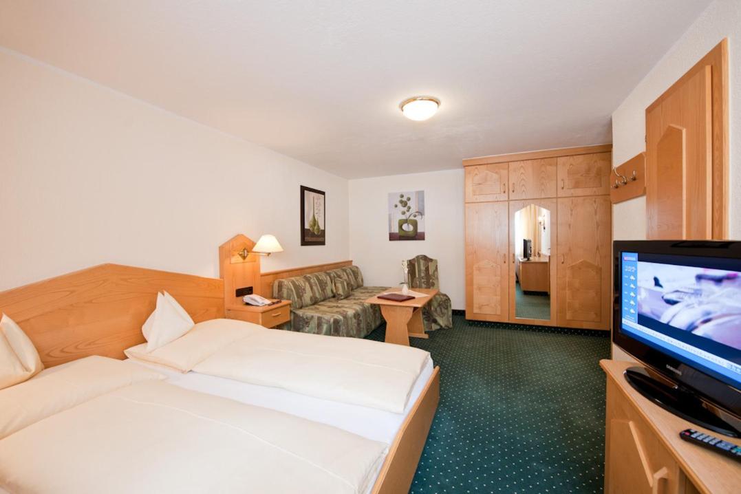 Double Room (1 - 2 Adults) photo 3