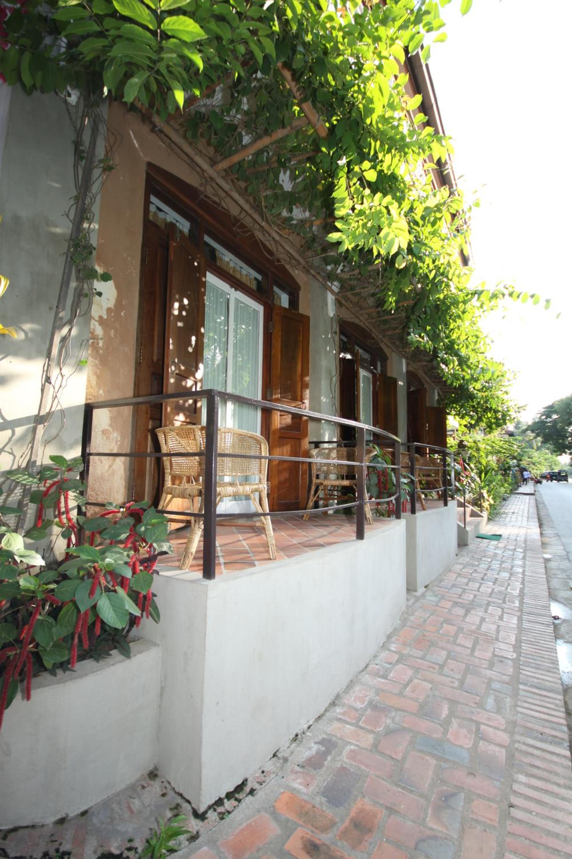 Studio Double or Twin Room - Chalinee Residence photo 1
