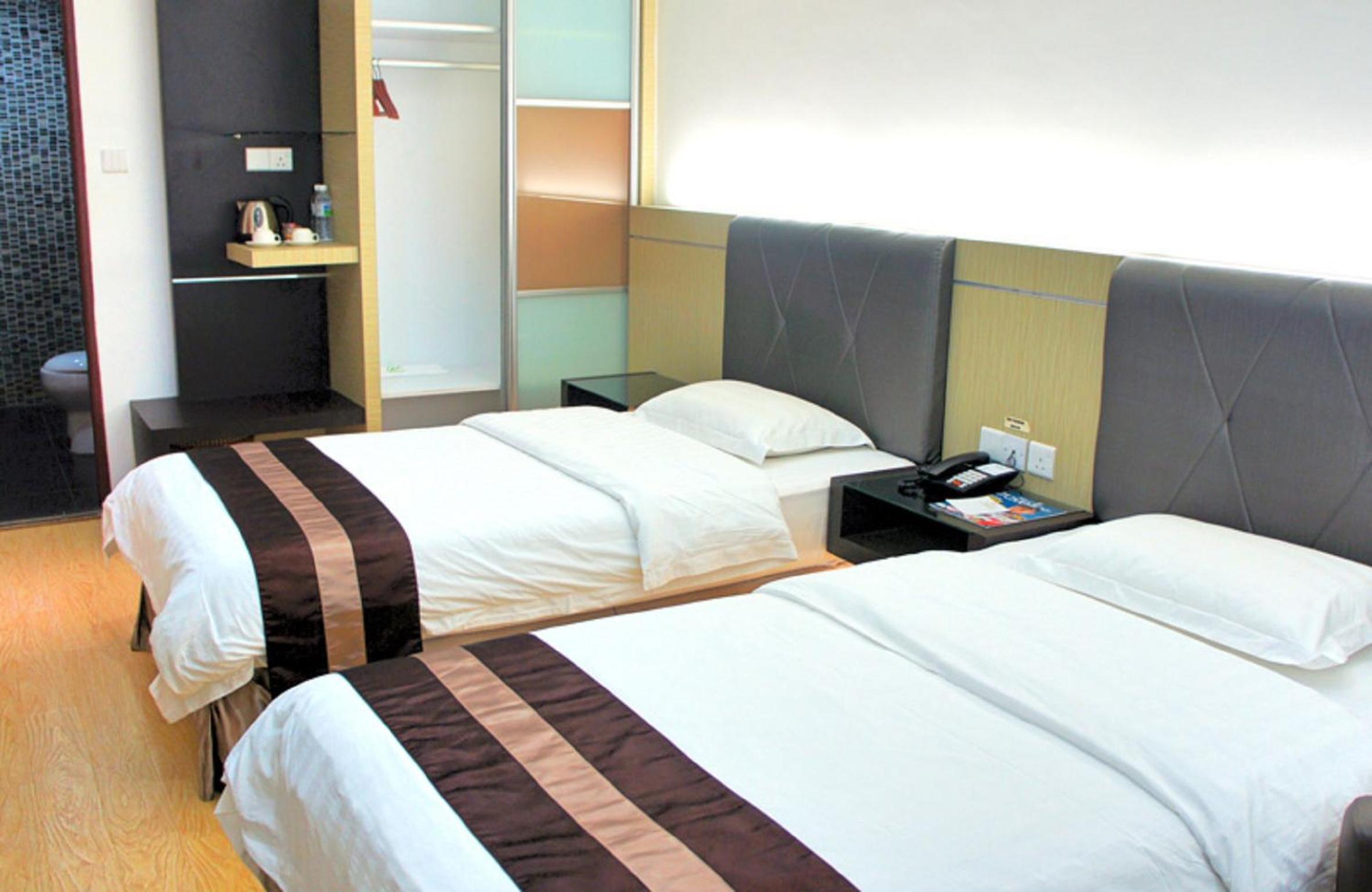Superior Twin Room photo 2