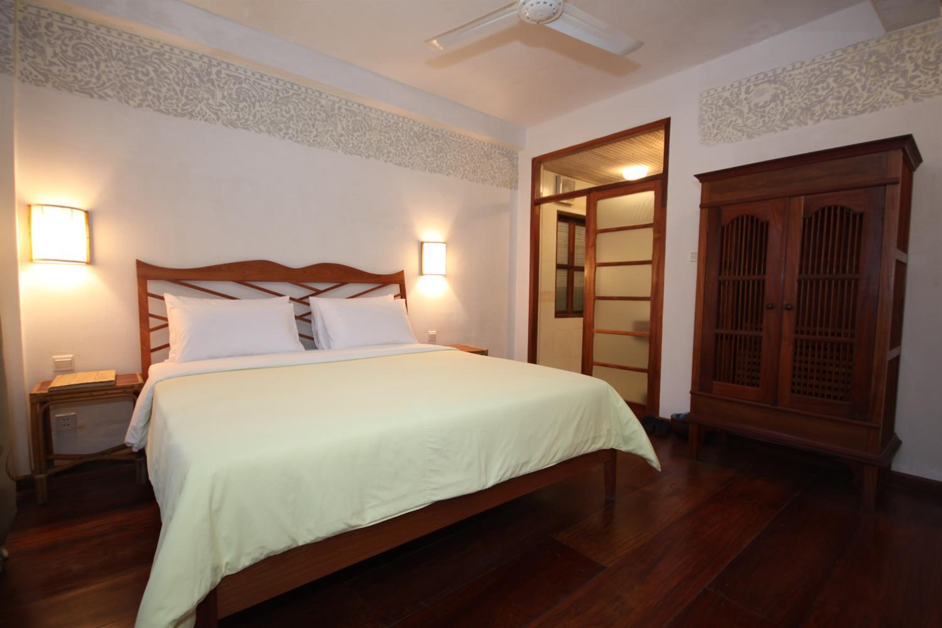 Studio Double or Twin Room - Chalinee Residence photo 2